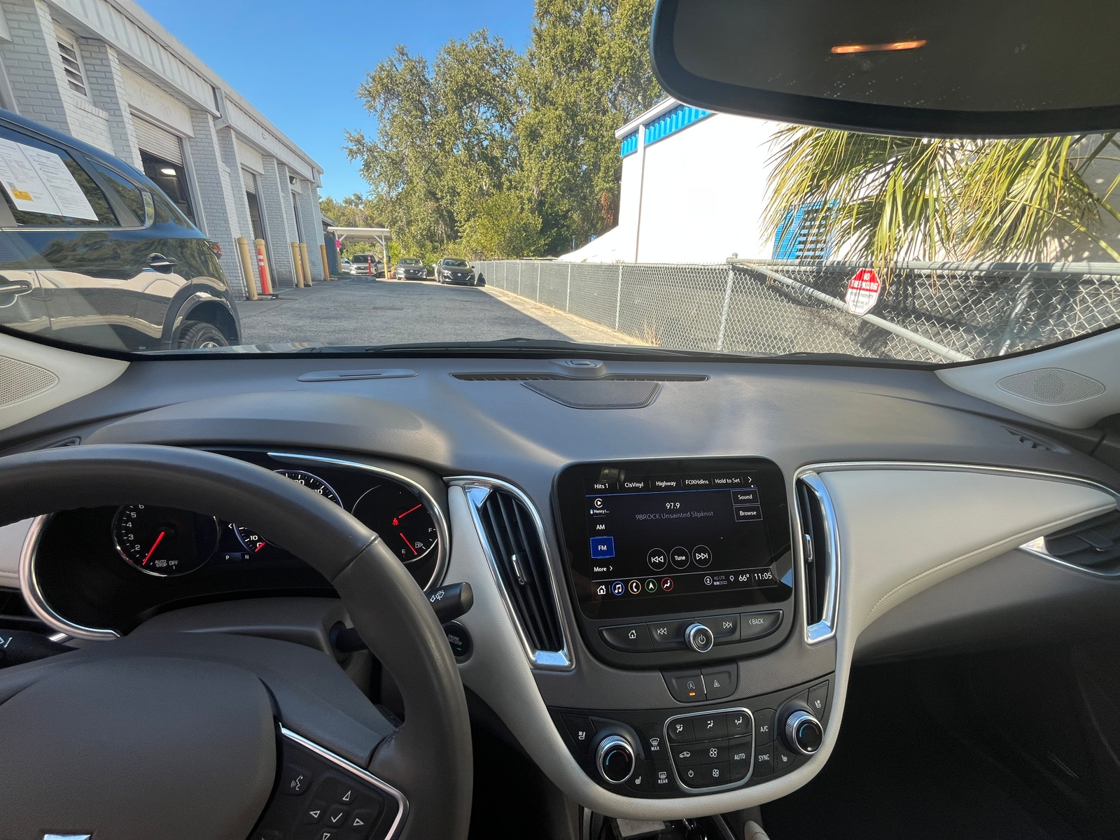 Thumbnail: 2024 Chevrolet Malibu - 3