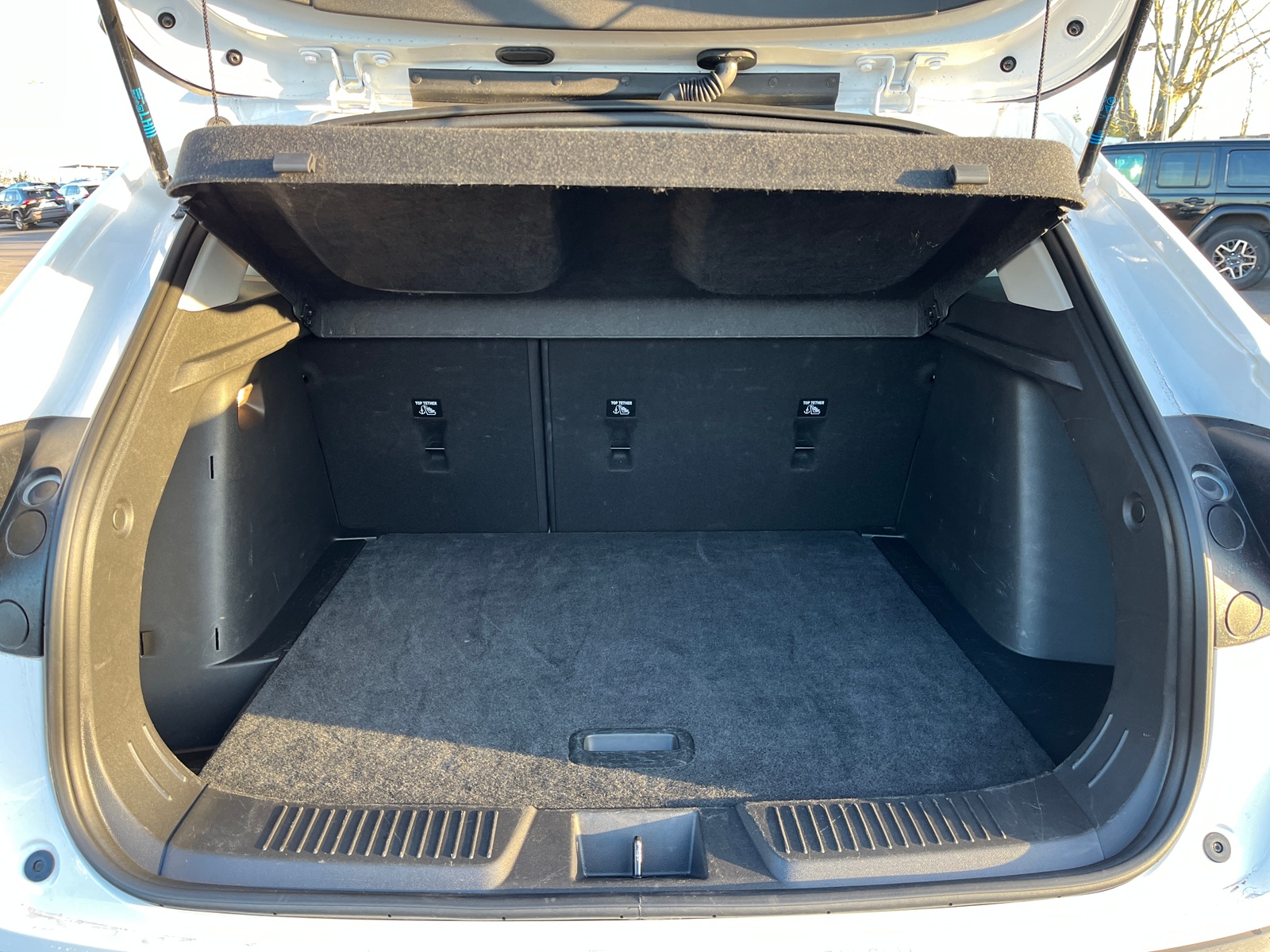 Thumbnail: 2025 Chevrolet Trax - 6