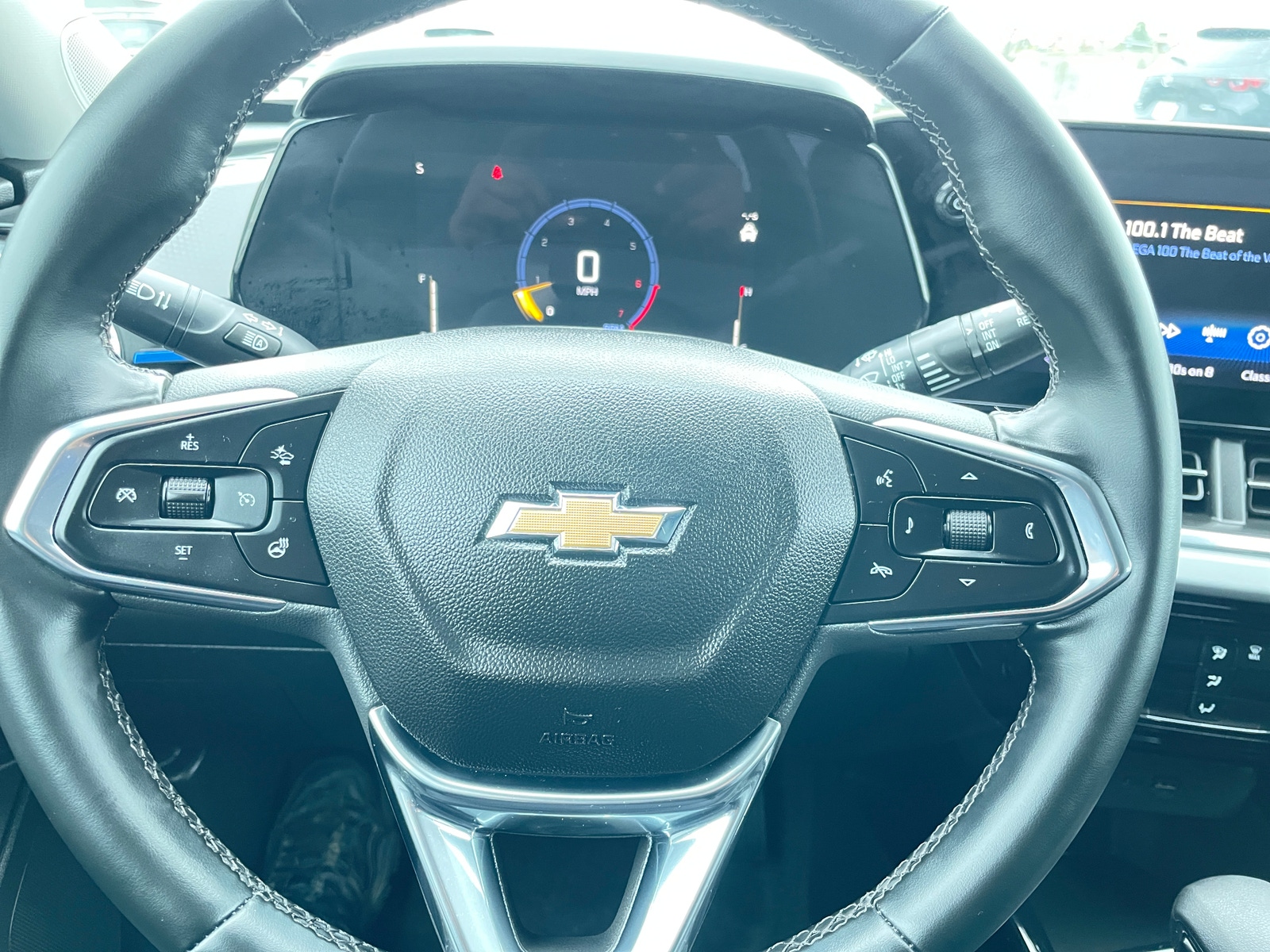 Thumbnail: 2025 Chevrolet Trax - 5