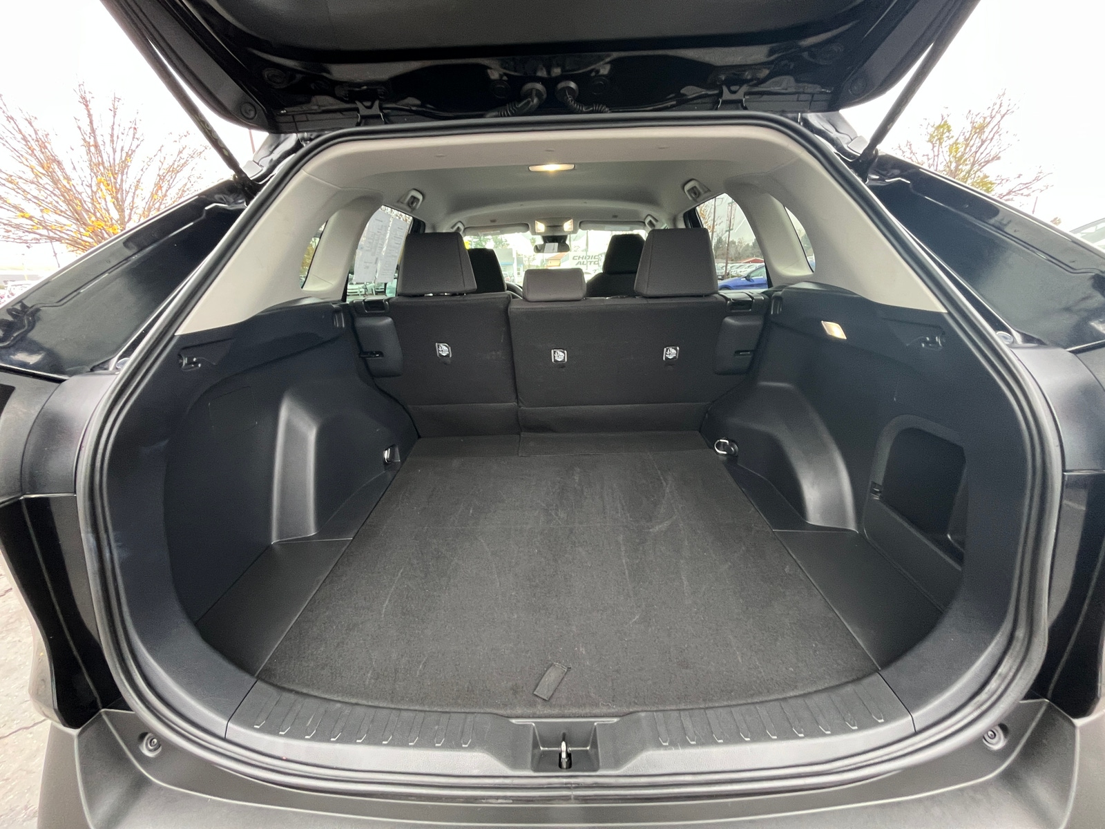 Thumbnail: 2025 Toyota RAV4 - 6