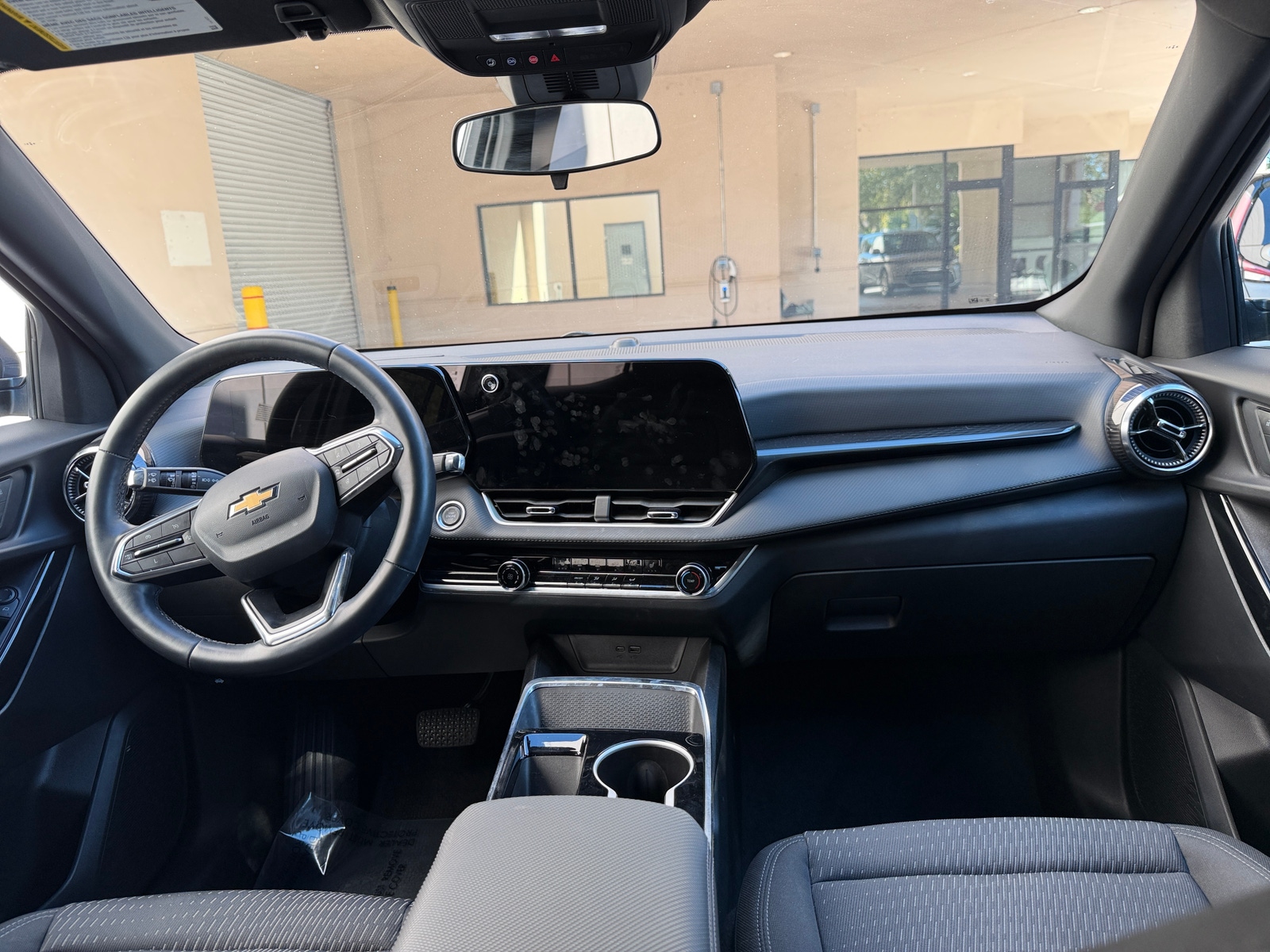 Thumbnail: 2025 Chevrolet Equinox - 3