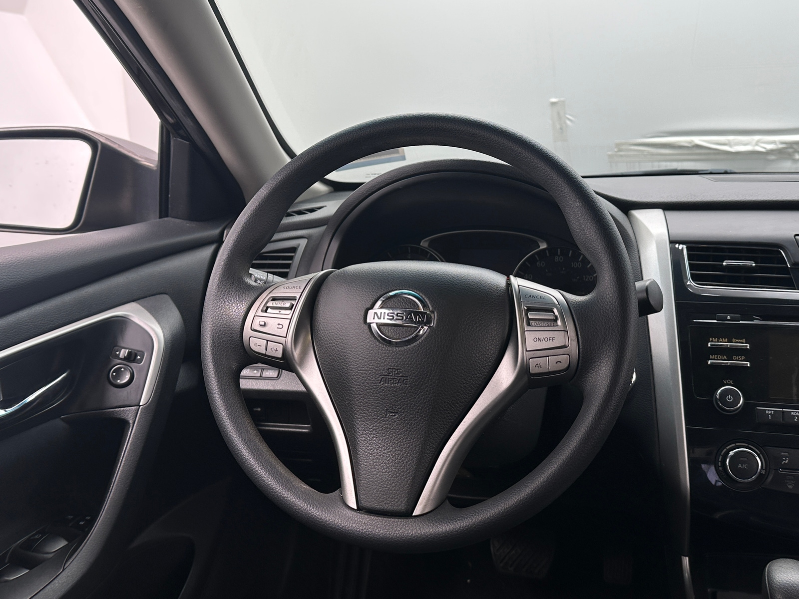 Thumbnail: 2015 Nissan Altima - 5