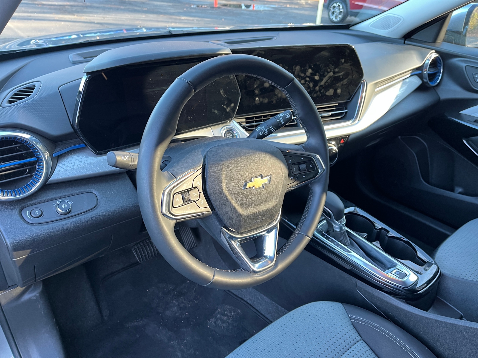 Thumbnail: 2025 Chevrolet Trax - 5