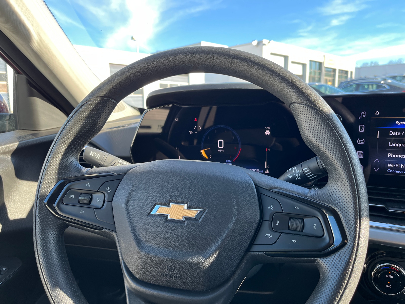 Thumbnail: 2025 Chevrolet Trax - 5