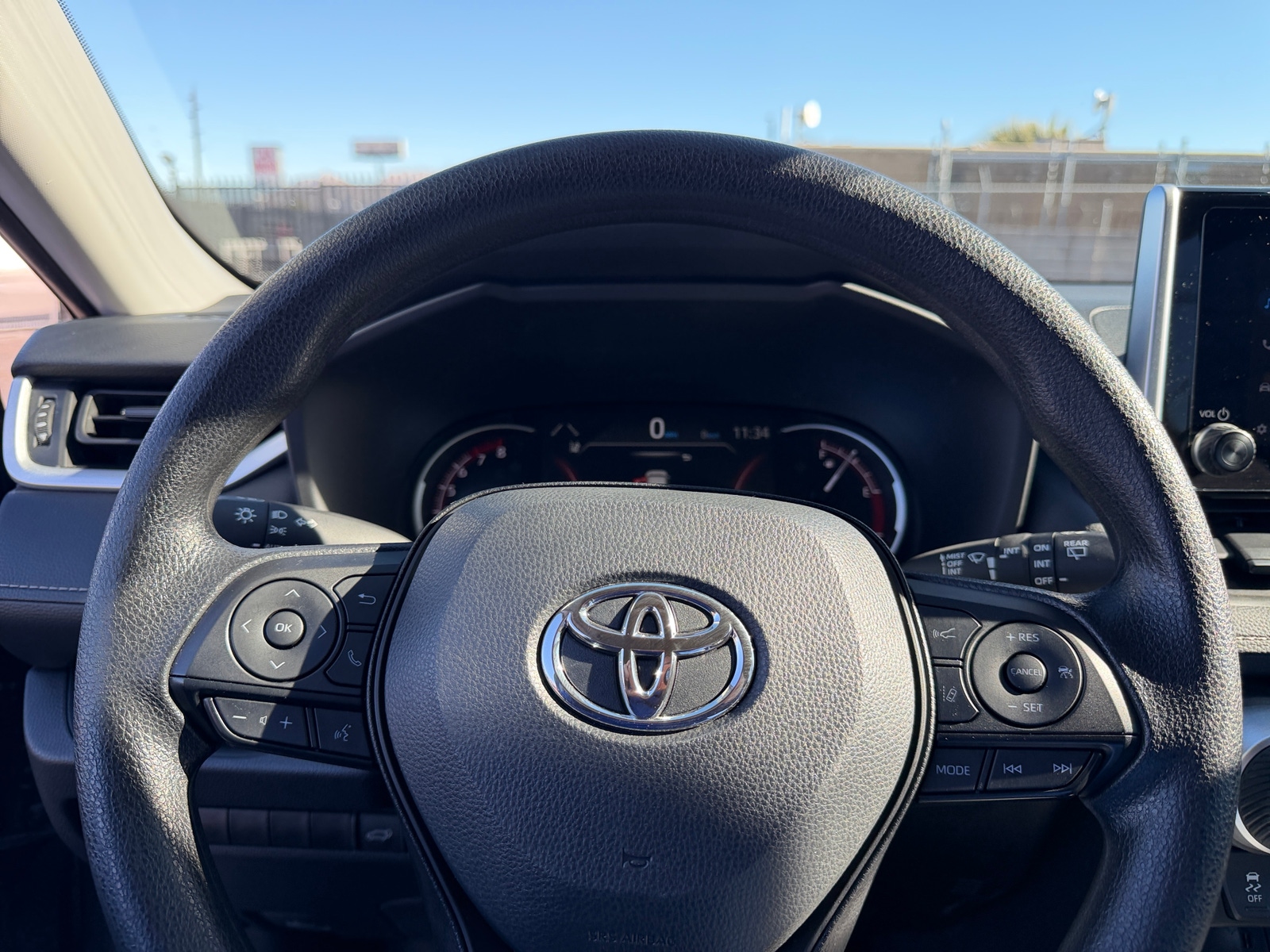 Thumbnail: 2025 Toyota RAV4 - 5