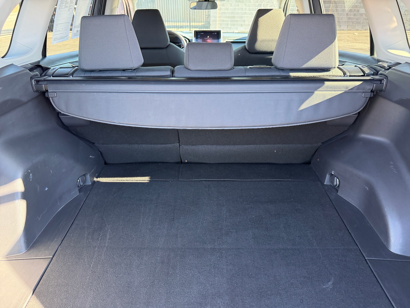 Thumbnail: 2025 Toyota RAV4 - 6