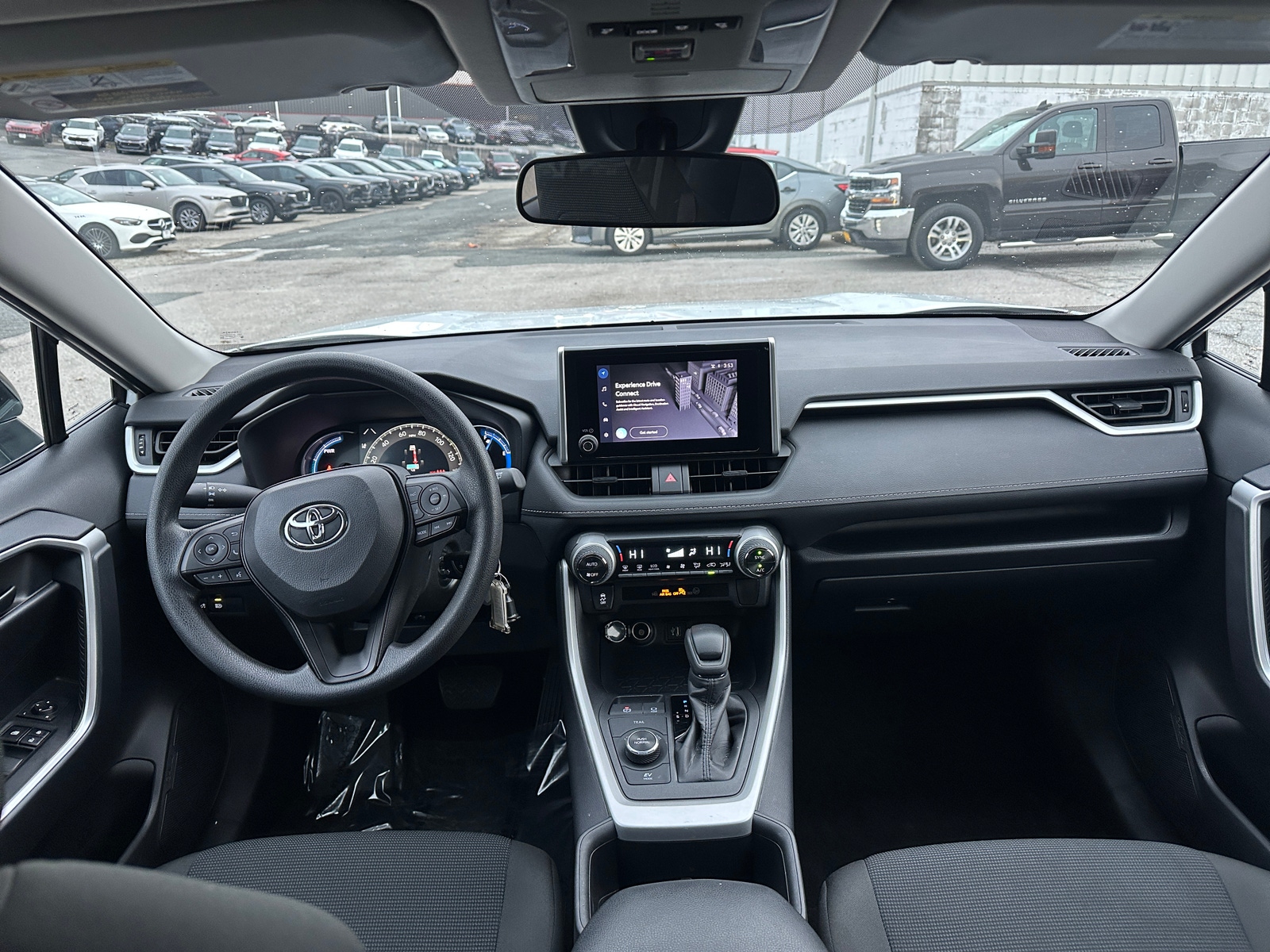 Thumbnail: 2025 Toyota RAV4 - 3