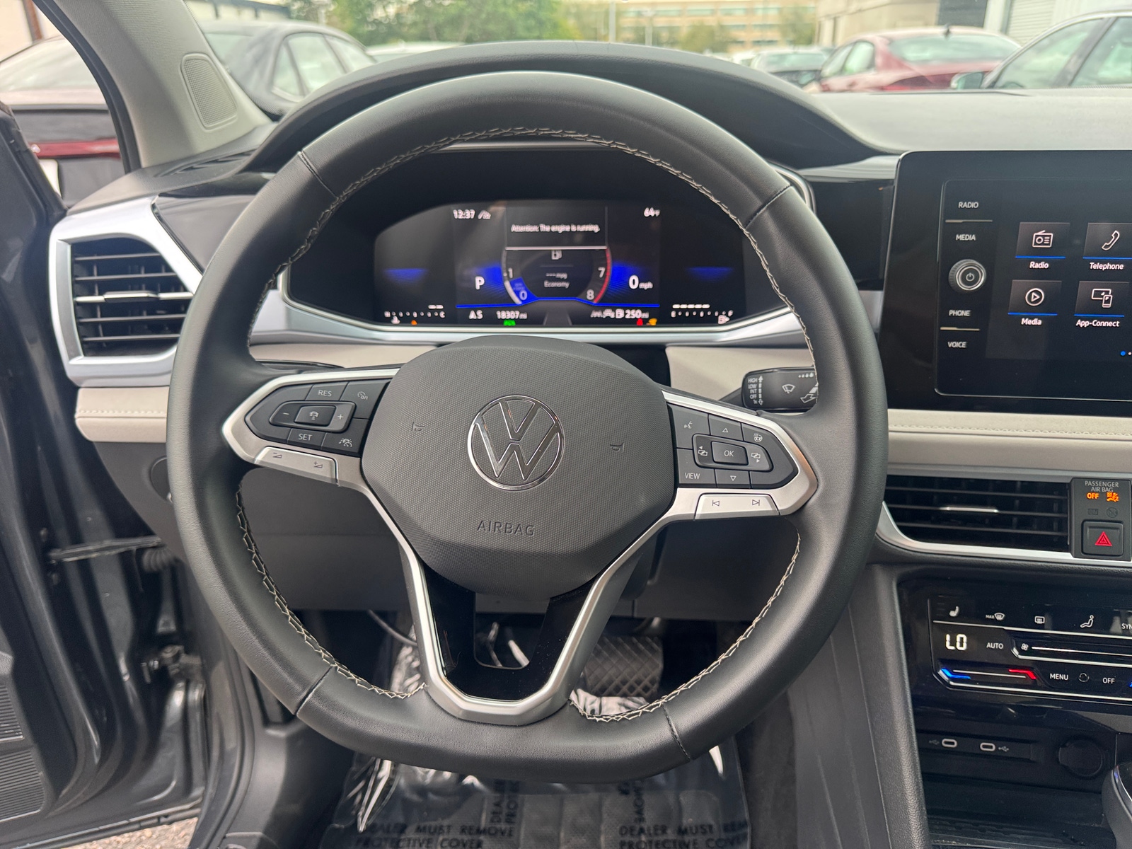 Thumbnail: 2025 Volkswagen Taos - 5