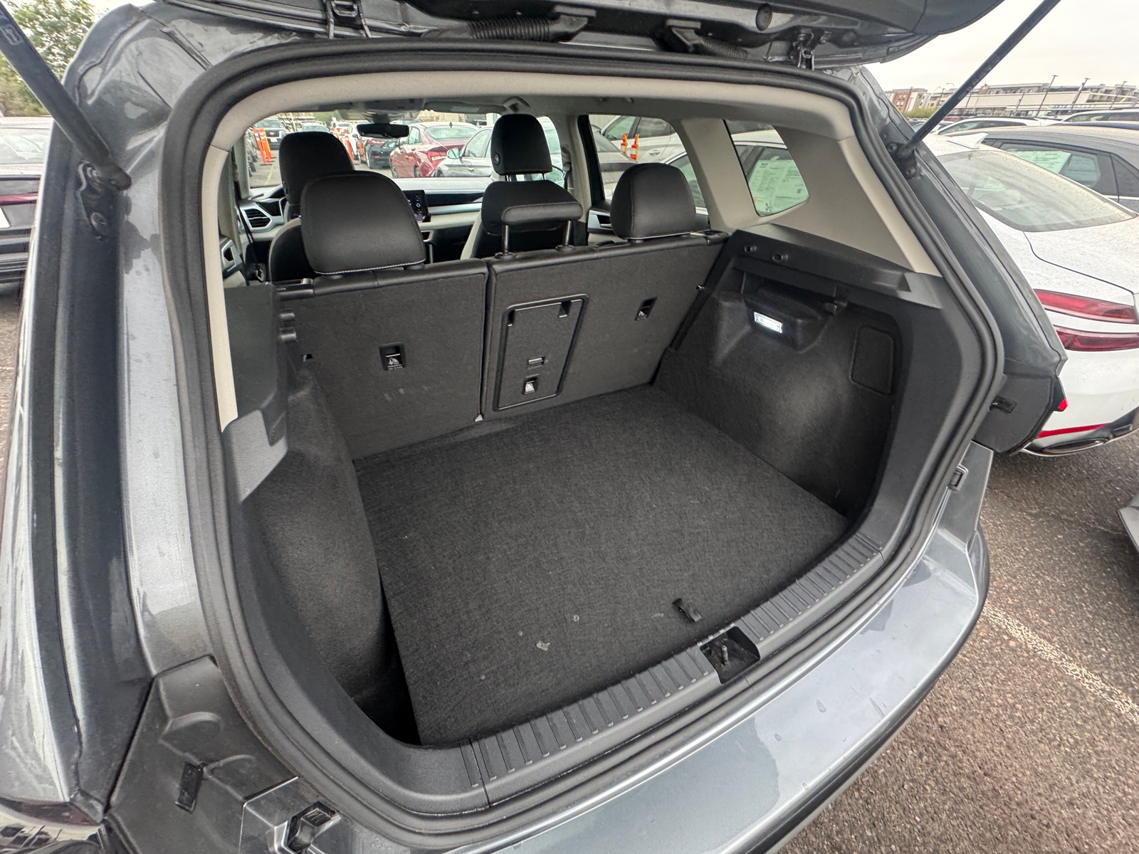 Thumbnail: 2025 Volkswagen Taos - 6