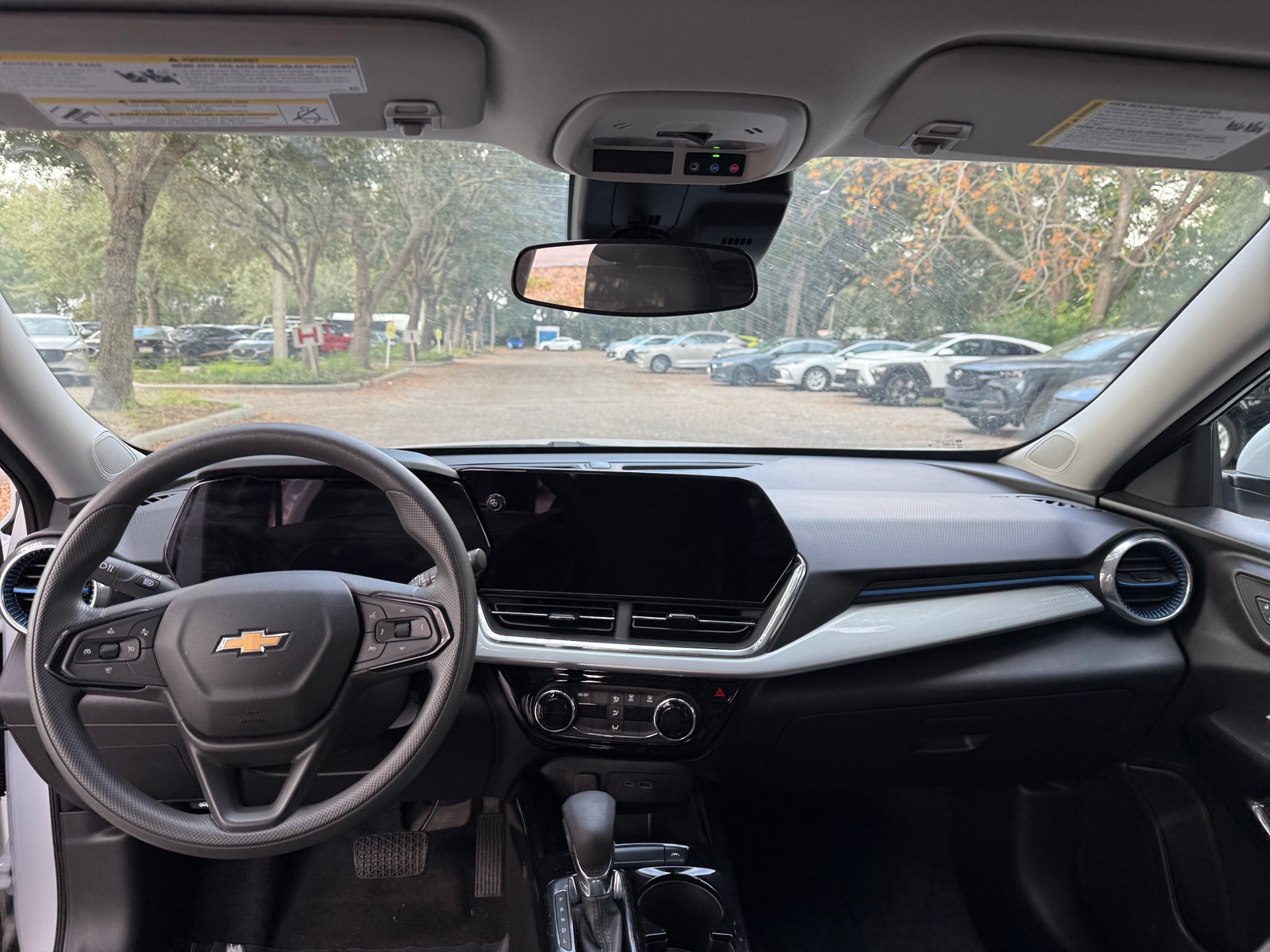 Thumbnail: 2025 Chevrolet Trax - 3