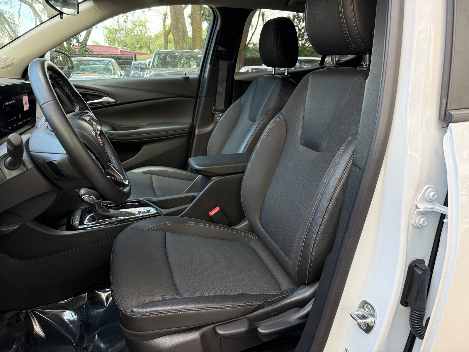 Thumbnail: 2025 Buick Encore GX - 2