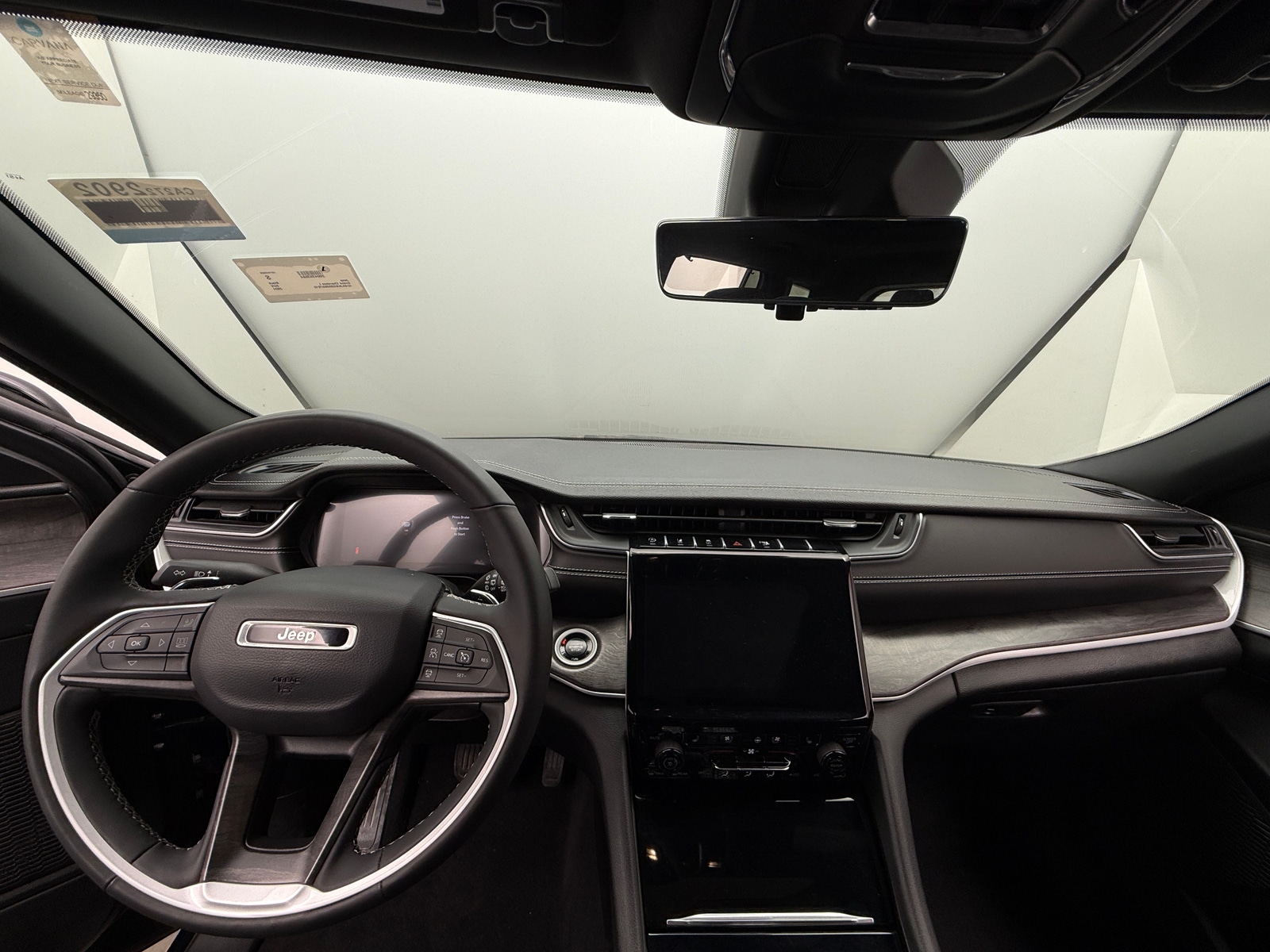 Thumbnail: 2024 Jeep Grand Cherokee L - 2