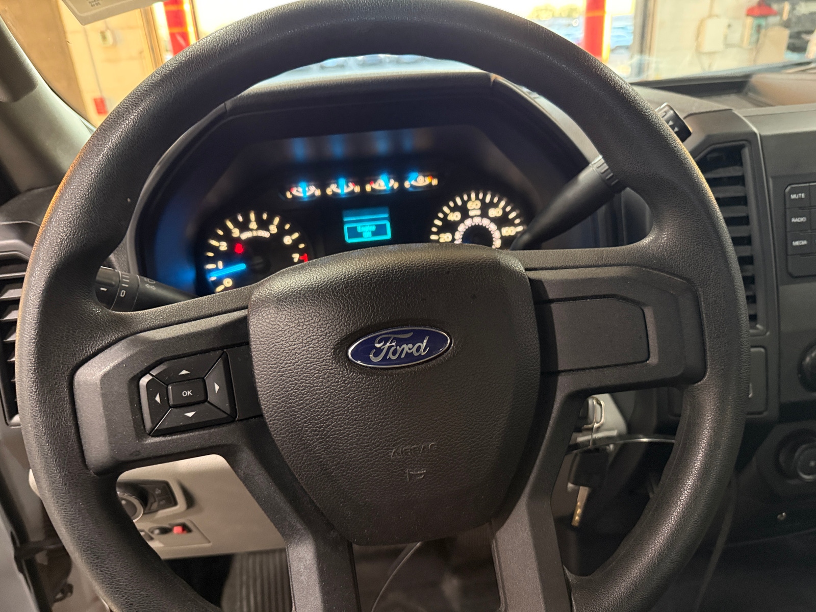 Thumbnail: 2016 Ford Econoline - 5