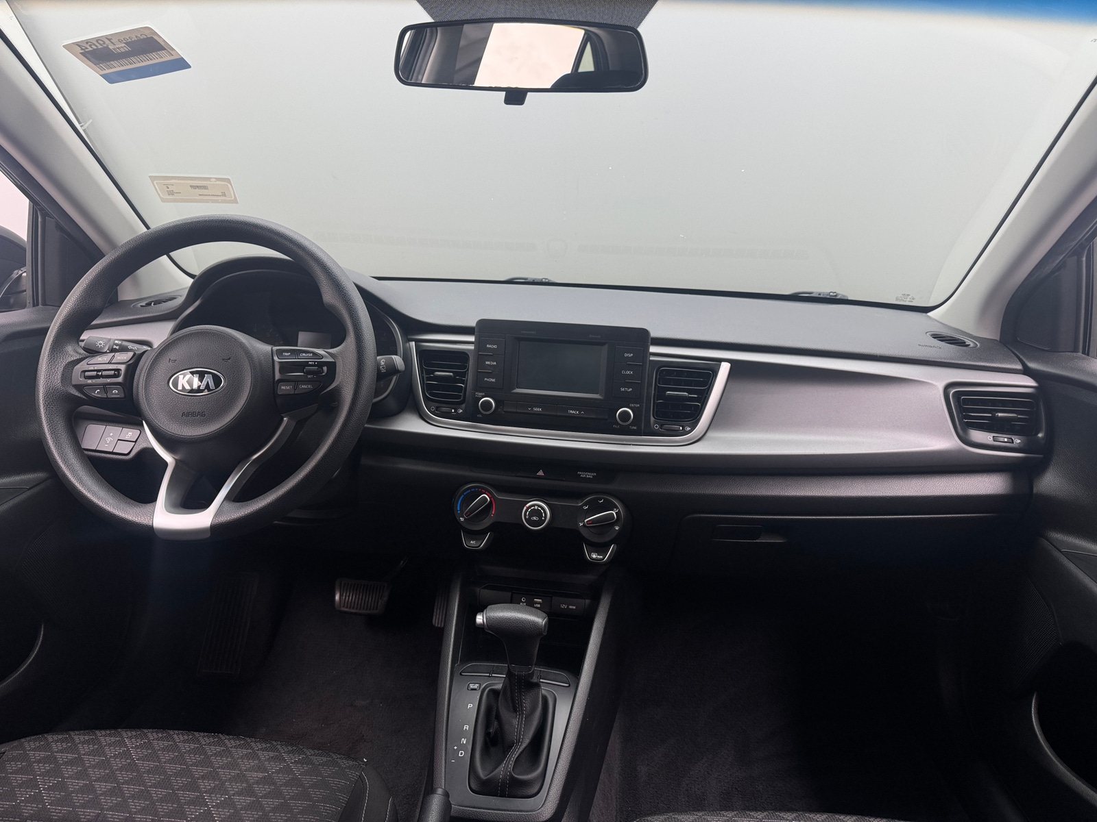 Thumbnail: 2018 Kia Rio - 3