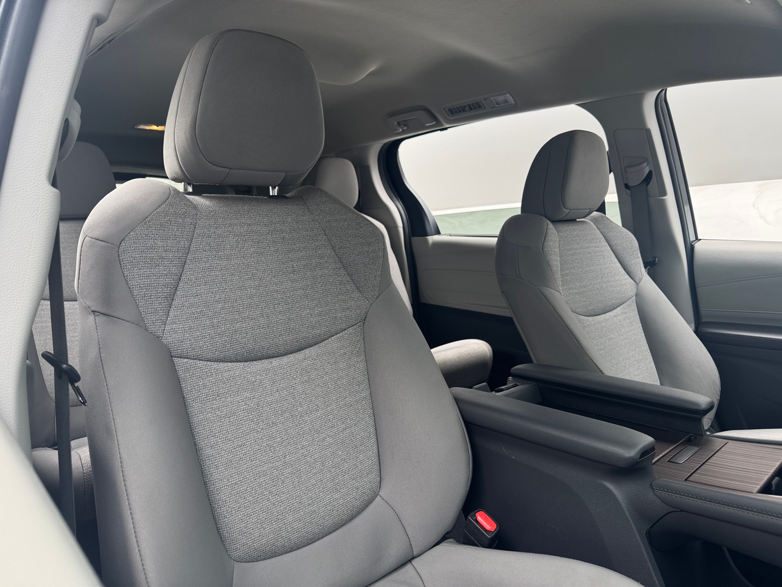 Thumbnail: 2024 Toyota Sienna - 2