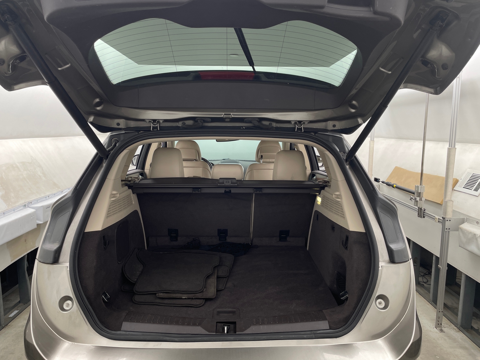 Thumbnail: 2017 Lincoln MKC - 6