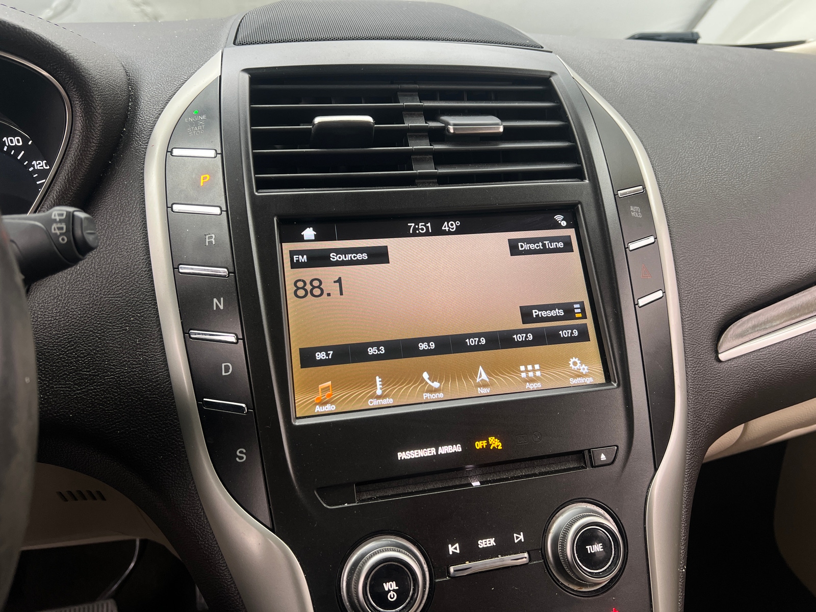 Thumbnail: 2019 Lincoln MKC - 3