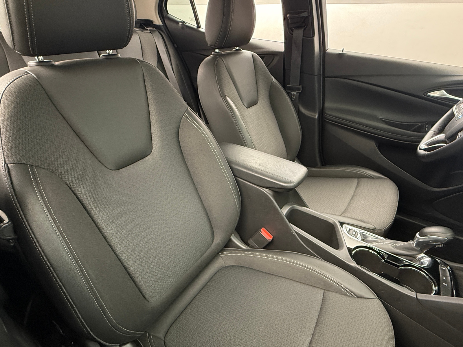 Thumbnail: 2025 Buick Encore GX - 2