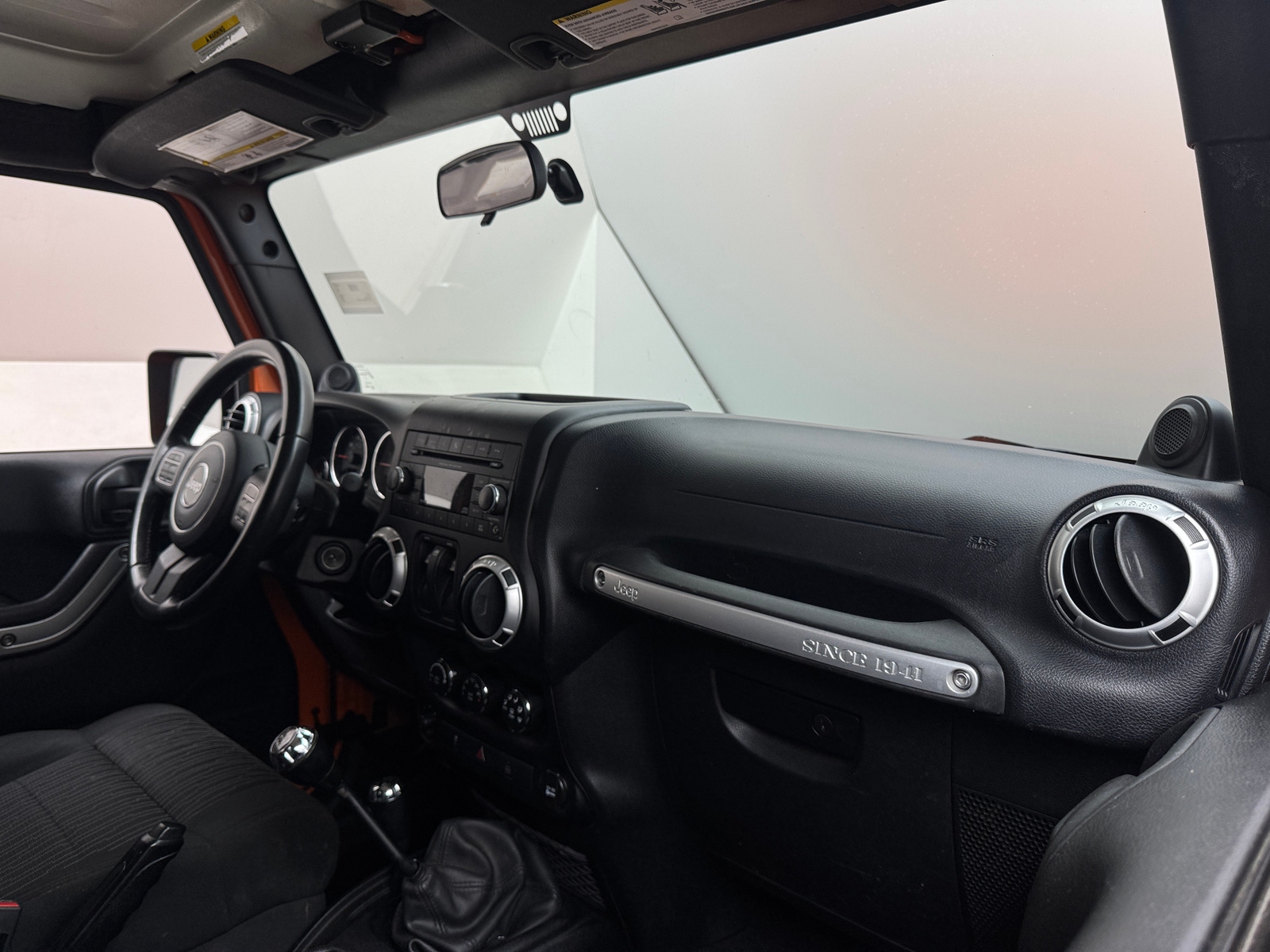 Thumbnail: 2012 Jeep Wrangler - 3