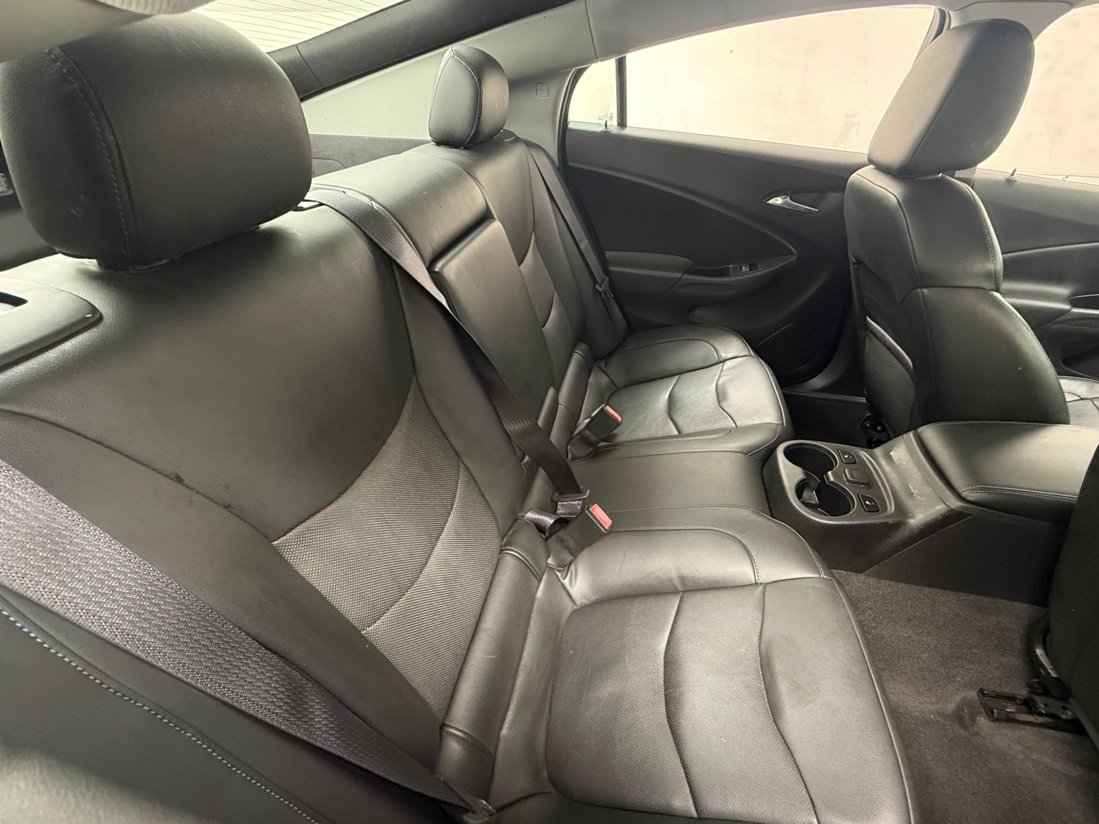 Thumbnail: 2016 Chevrolet Volt - 5