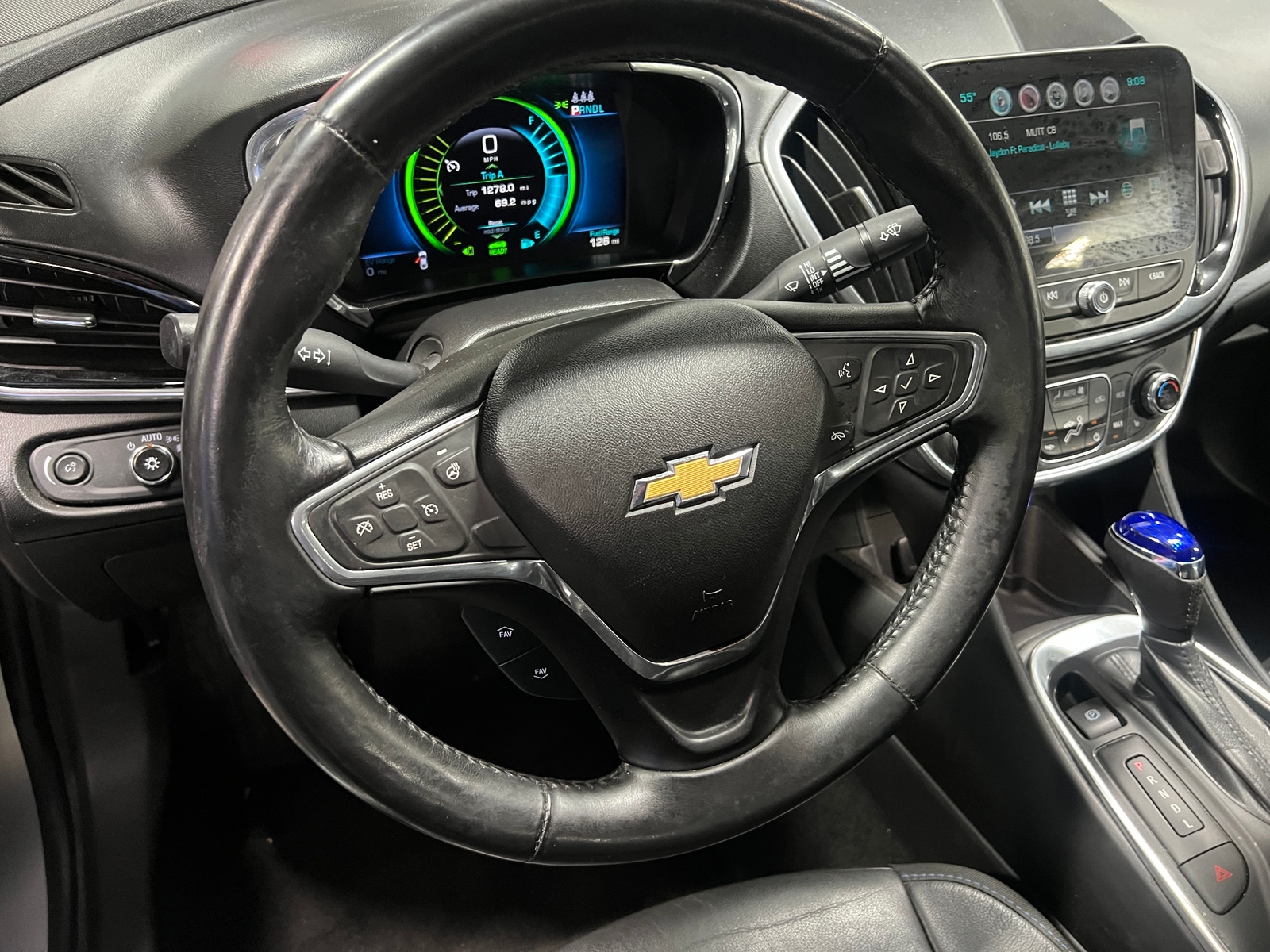 Thumbnail: 2016 Chevrolet Volt - 4