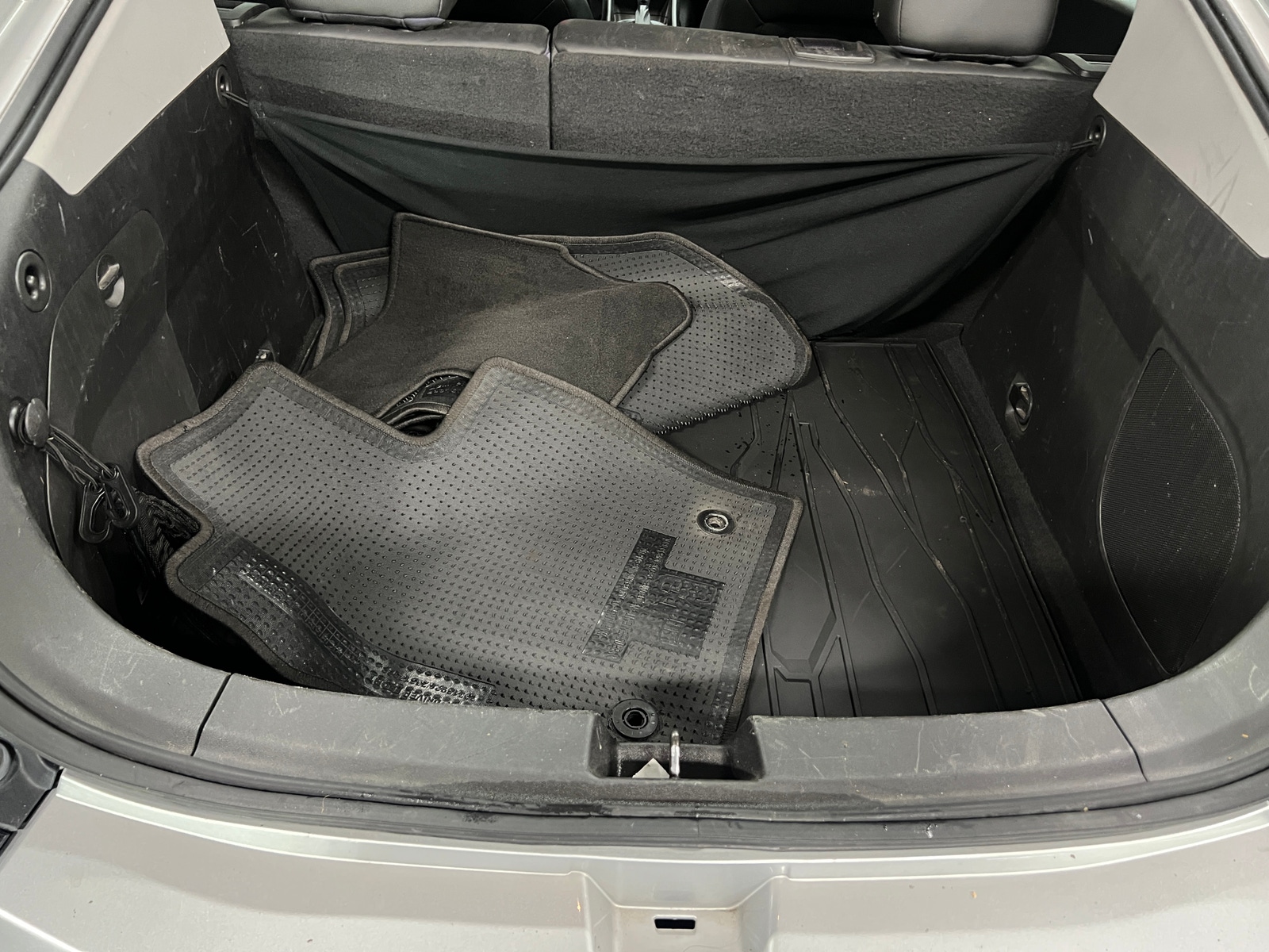 Thumbnail: 2016 Chevrolet Volt - 6