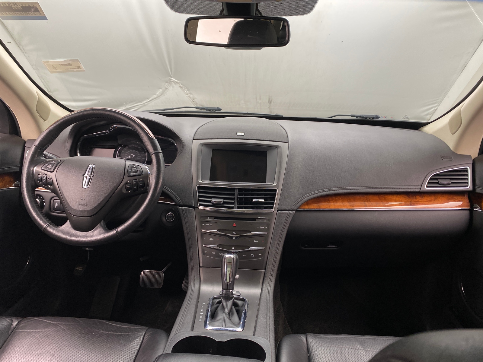 Thumbnail: 2017 Lincoln MKT - 2