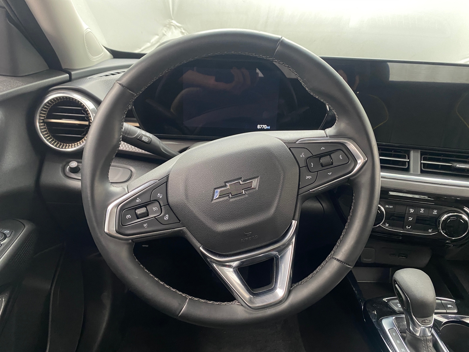 Thumbnail: 2025 Chevrolet Trax - 4