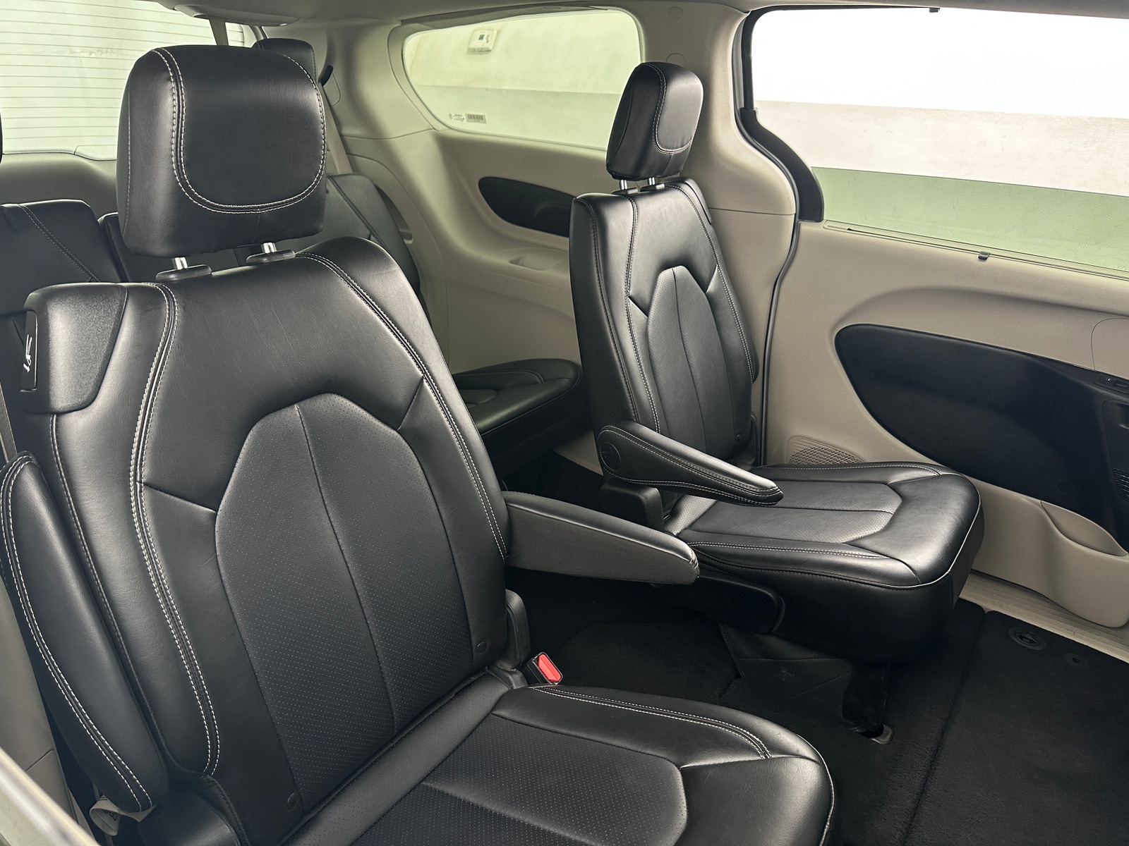 Thumbnail: 2024 Chrysler Pacifica - 5