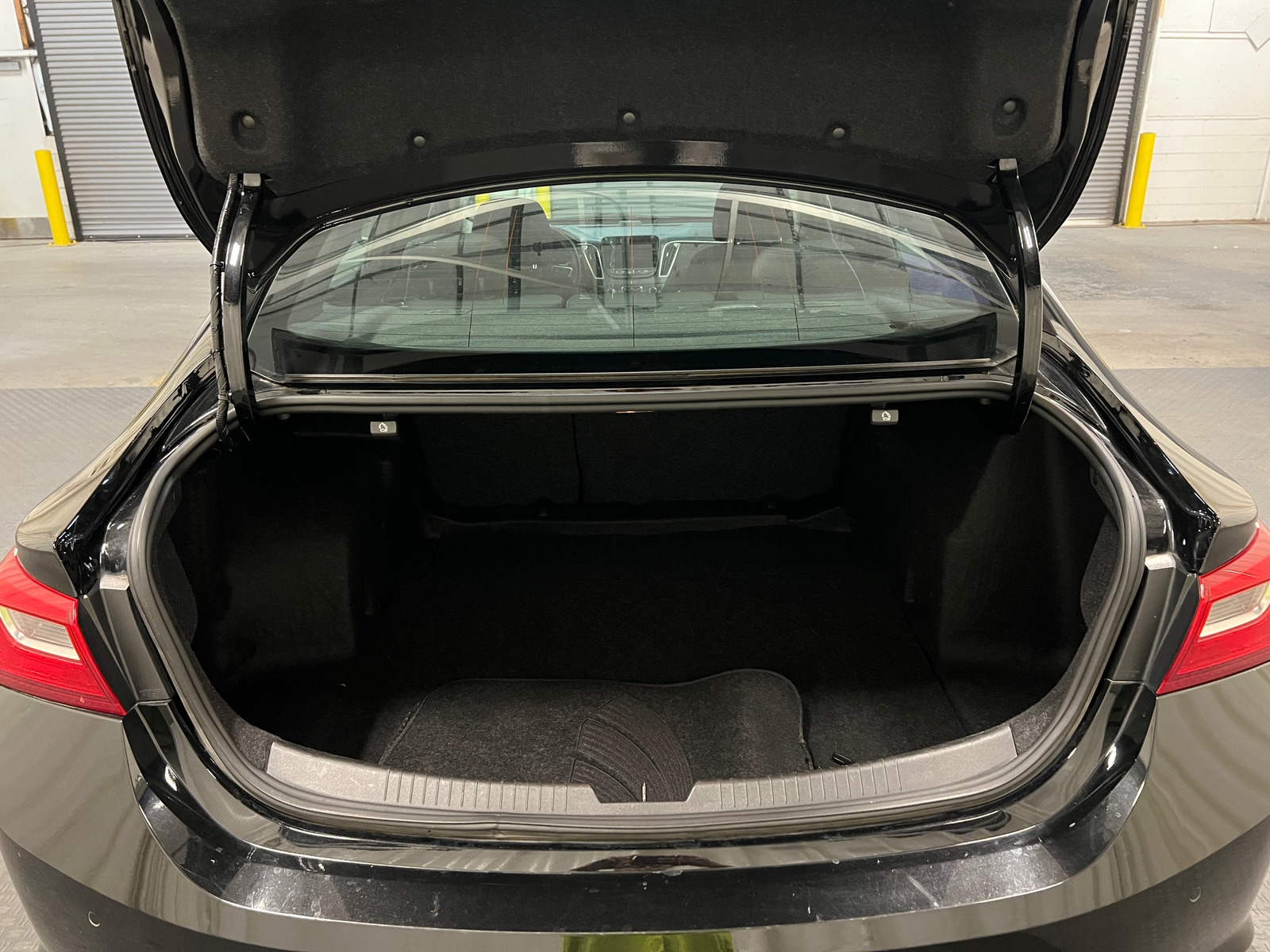 Thumbnail: 2024 Chevrolet Malibu - 7