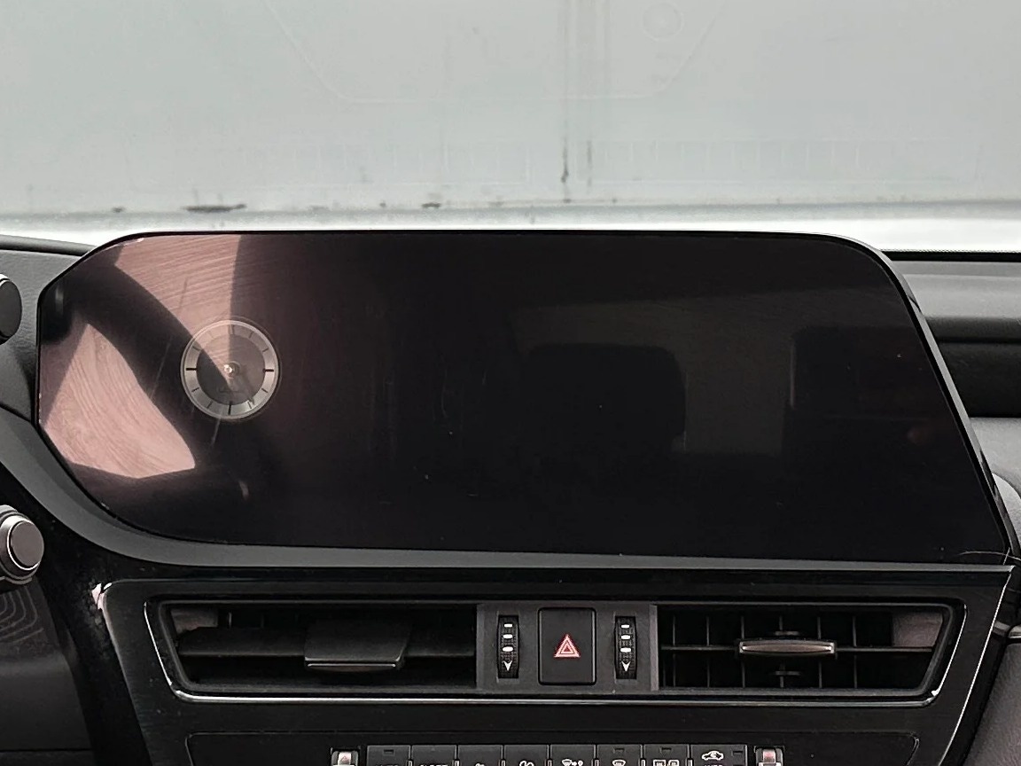 Thumbnail: 2023 Lexus ES - 3