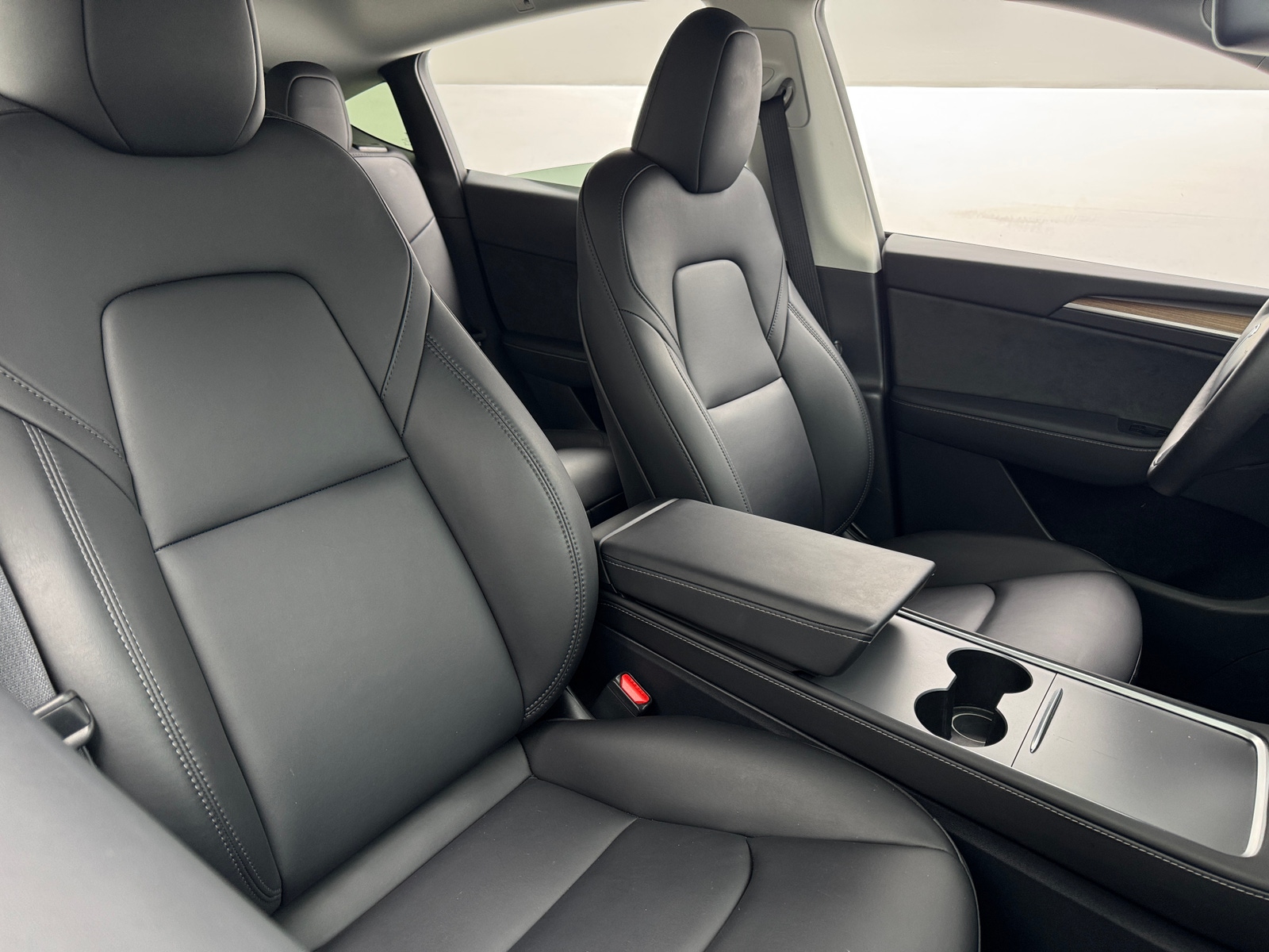 Thumbnail: 2025 Tesla Model Y - 2