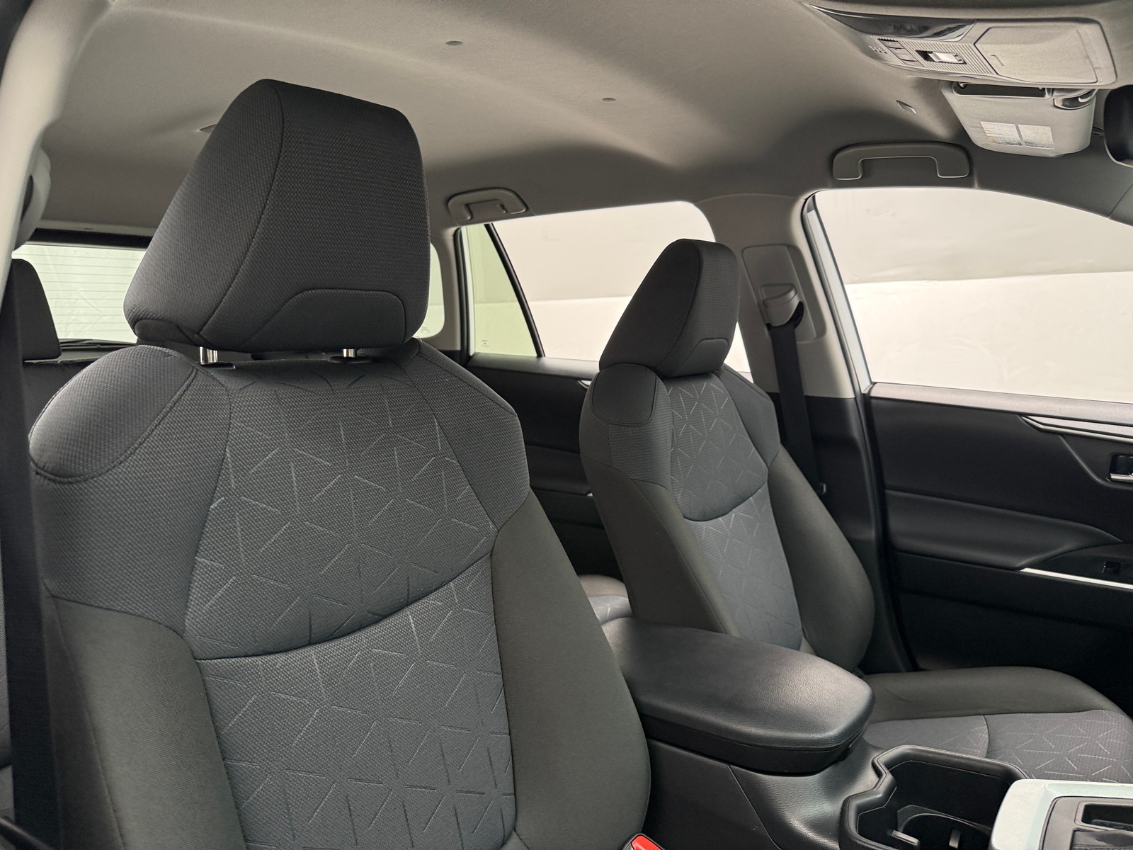 Thumbnail: 2025 Toyota RAV4 - 2