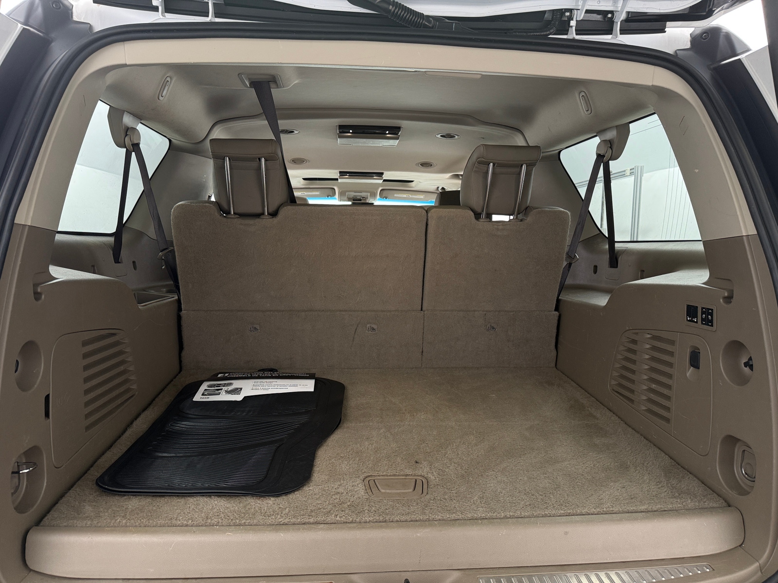 Thumbnail: 2017 Chevrolet Suburban - 6