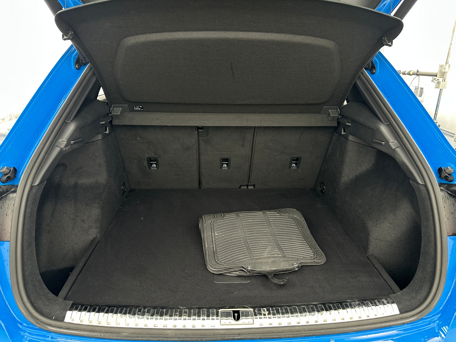 Thumbnail: 2021 Audi Q3 - 6