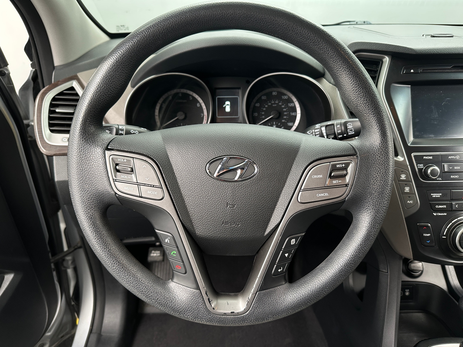 Thumbnail: 2017 Hyundai Santa Fe - 5