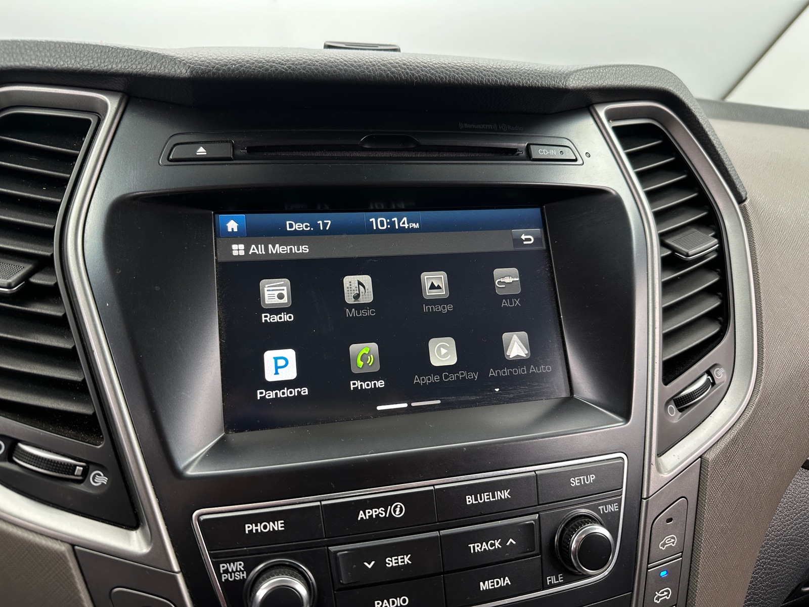 Thumbnail: 2017 Hyundai Santa Fe - 4