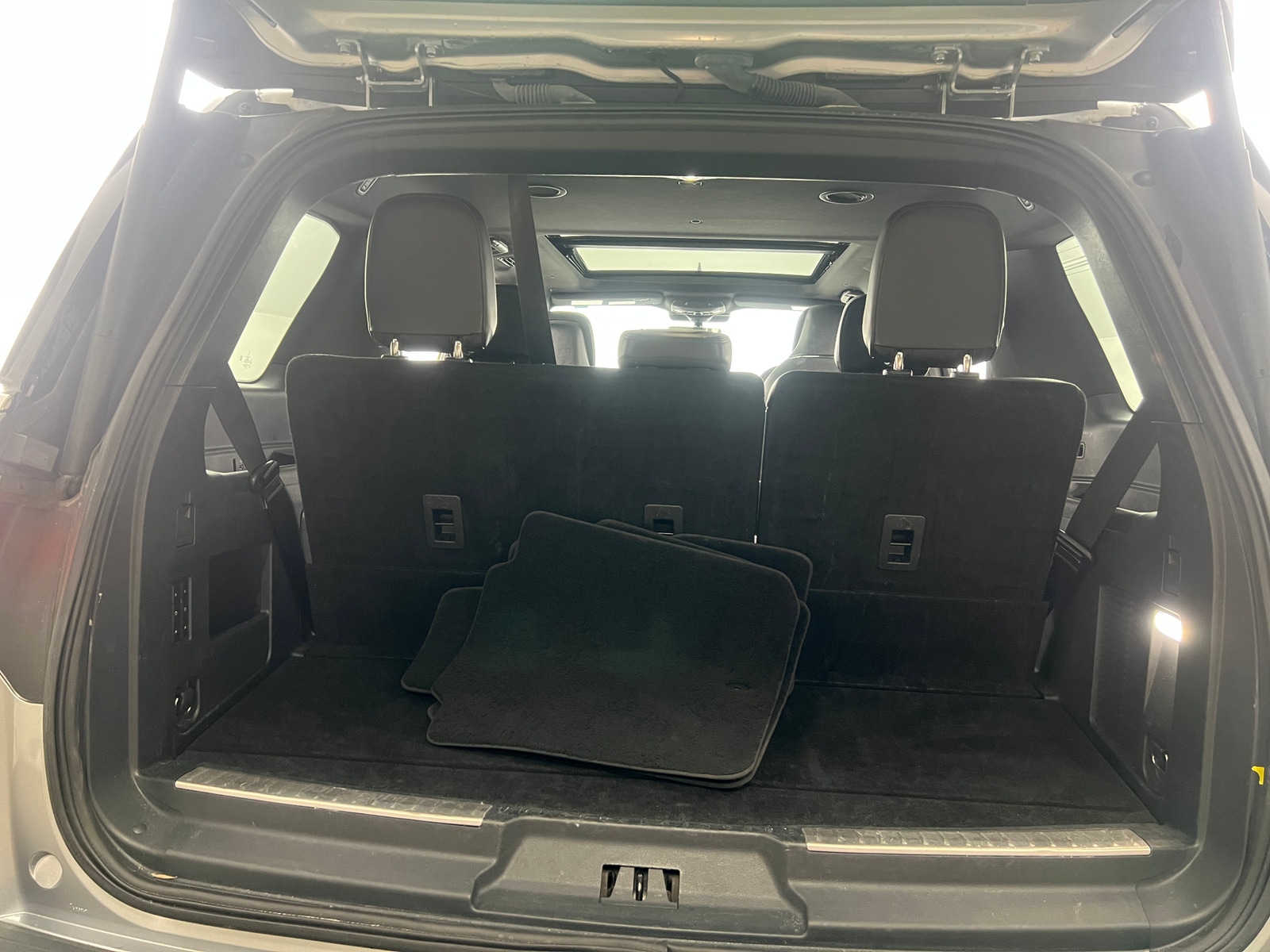 Thumbnail: 2023 Lincoln Navigator - 6