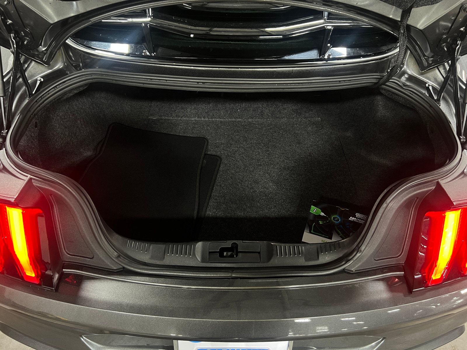 Thumbnail: 2018 Ford Mustang - 6