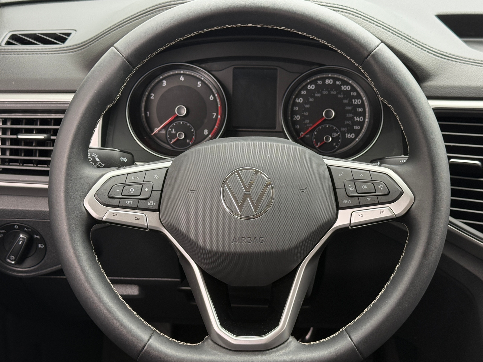 Thumbnail: 2021 Volkswagen Atlas - 4