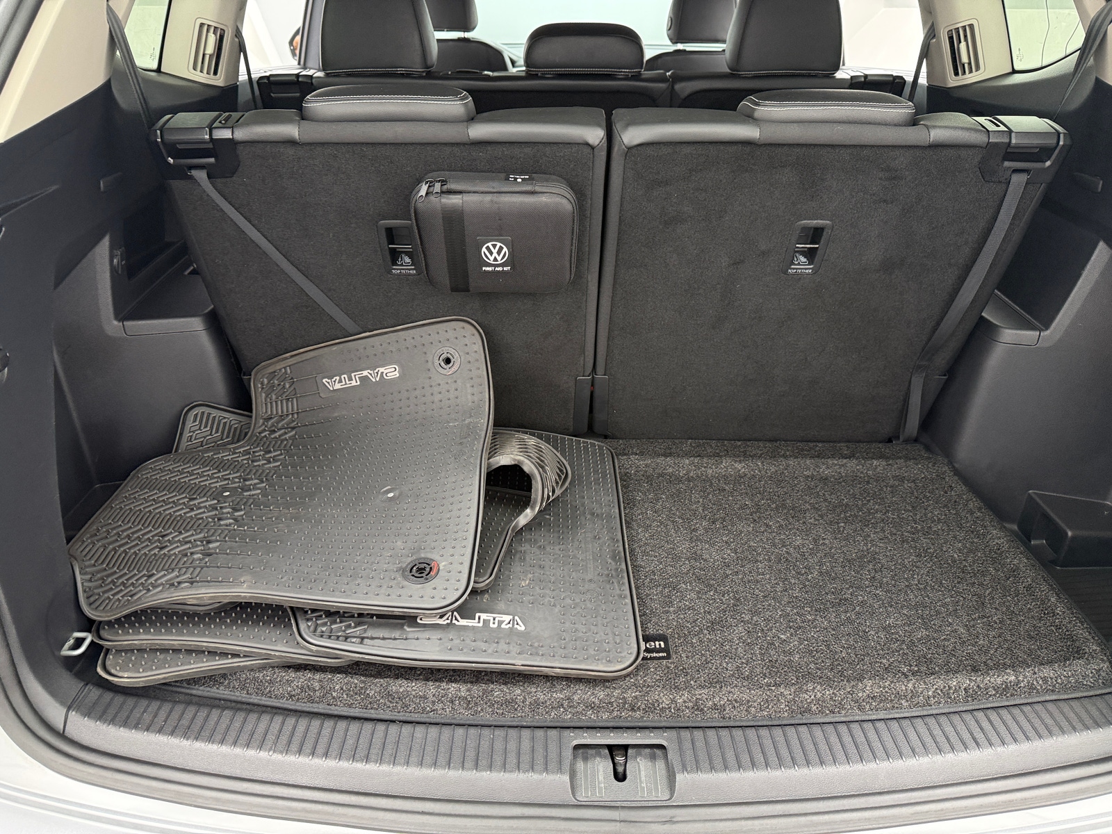 Thumbnail: 2021 Volkswagen Atlas - 6