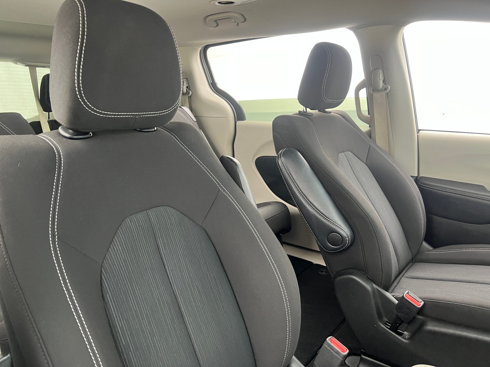 Thumbnail: 2024 Chrysler Voyager - 2