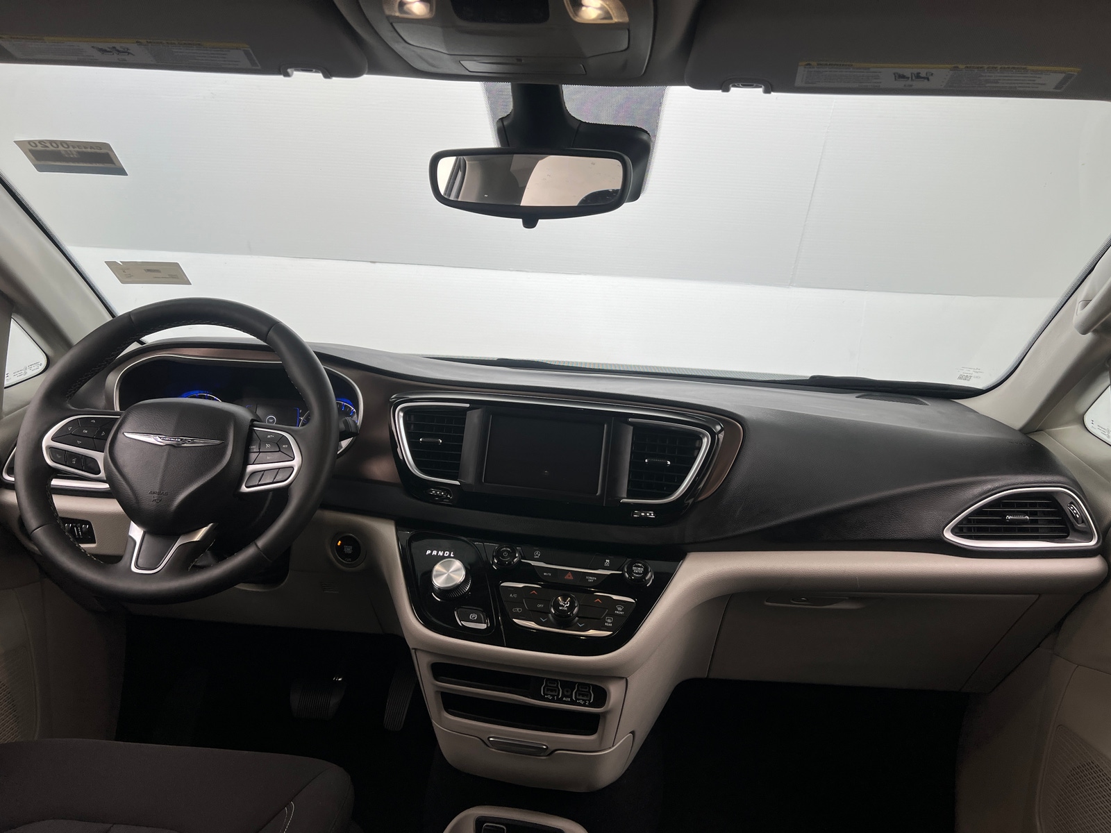 Thumbnail: 2024 Chrysler Voyager - 3