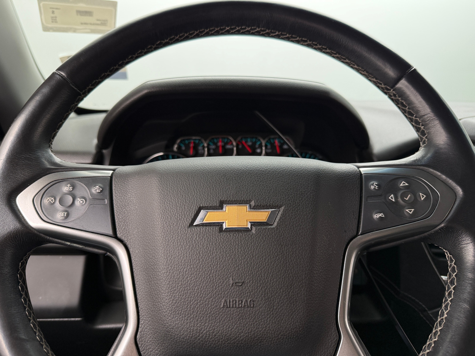 Thumbnail: 2018 Chevrolet Tahoe - 4