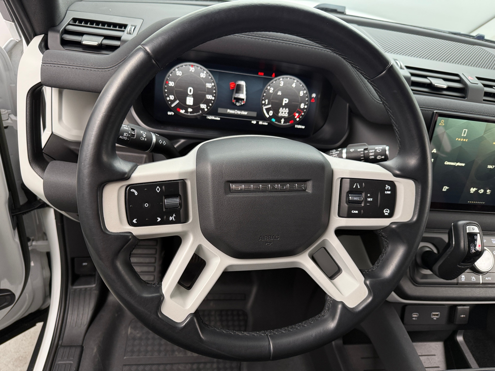 Thumbnail: 2023 Land Rover Defender - 5