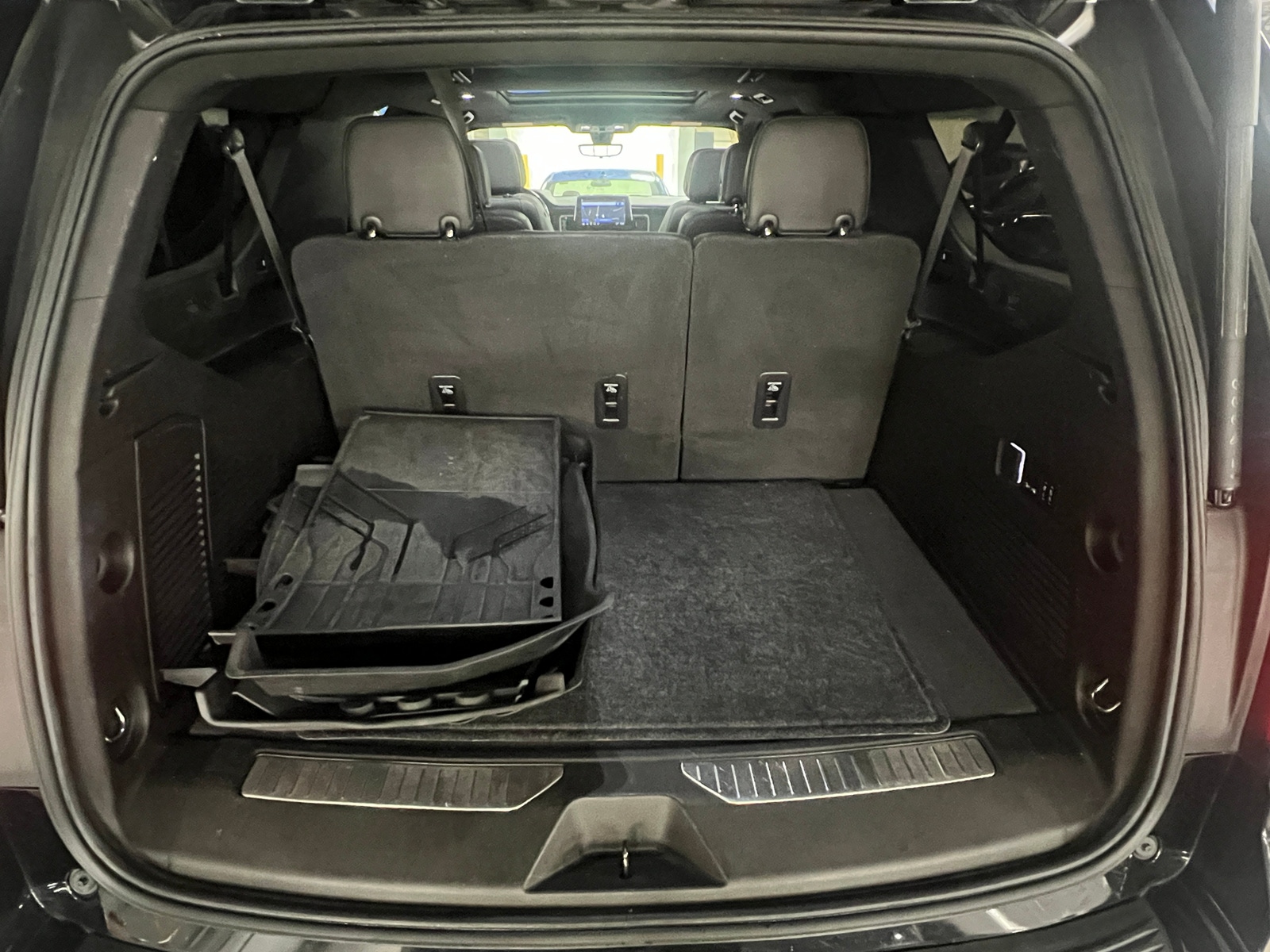 Thumbnail: 2021 Chevrolet Suburban - 6