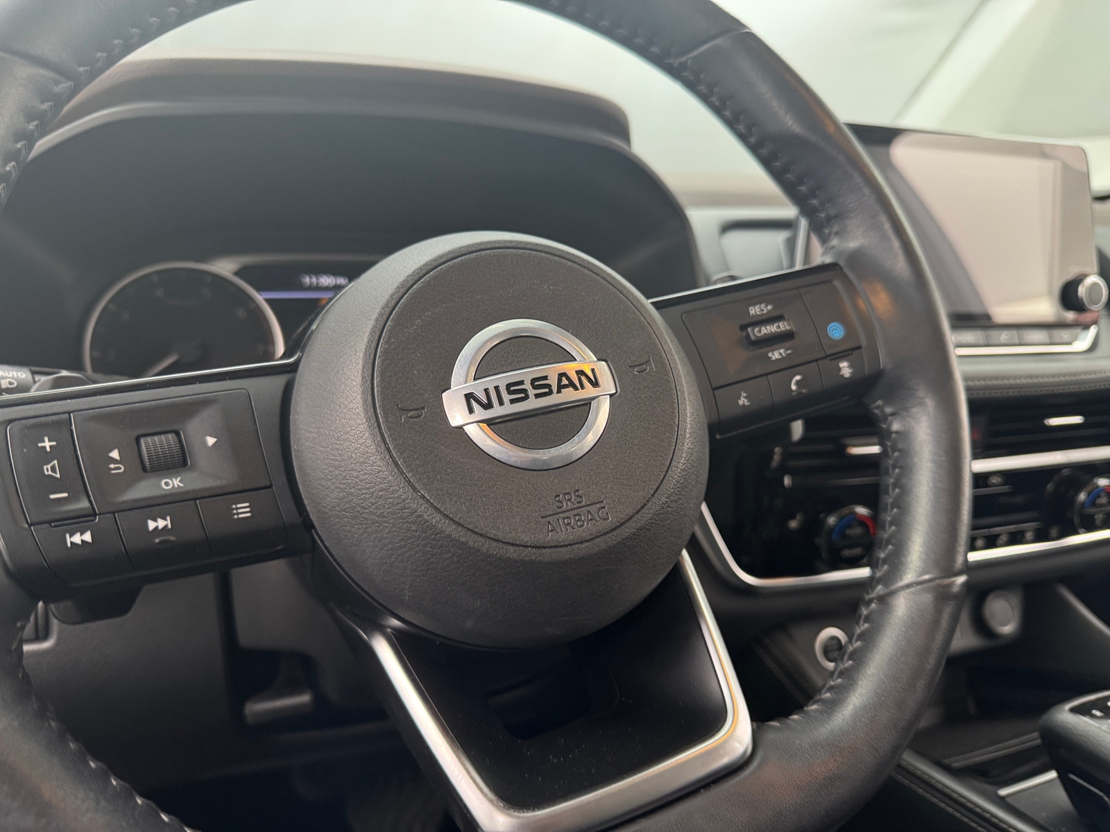 Thumbnail: 2021 Nissan Rogue - 4