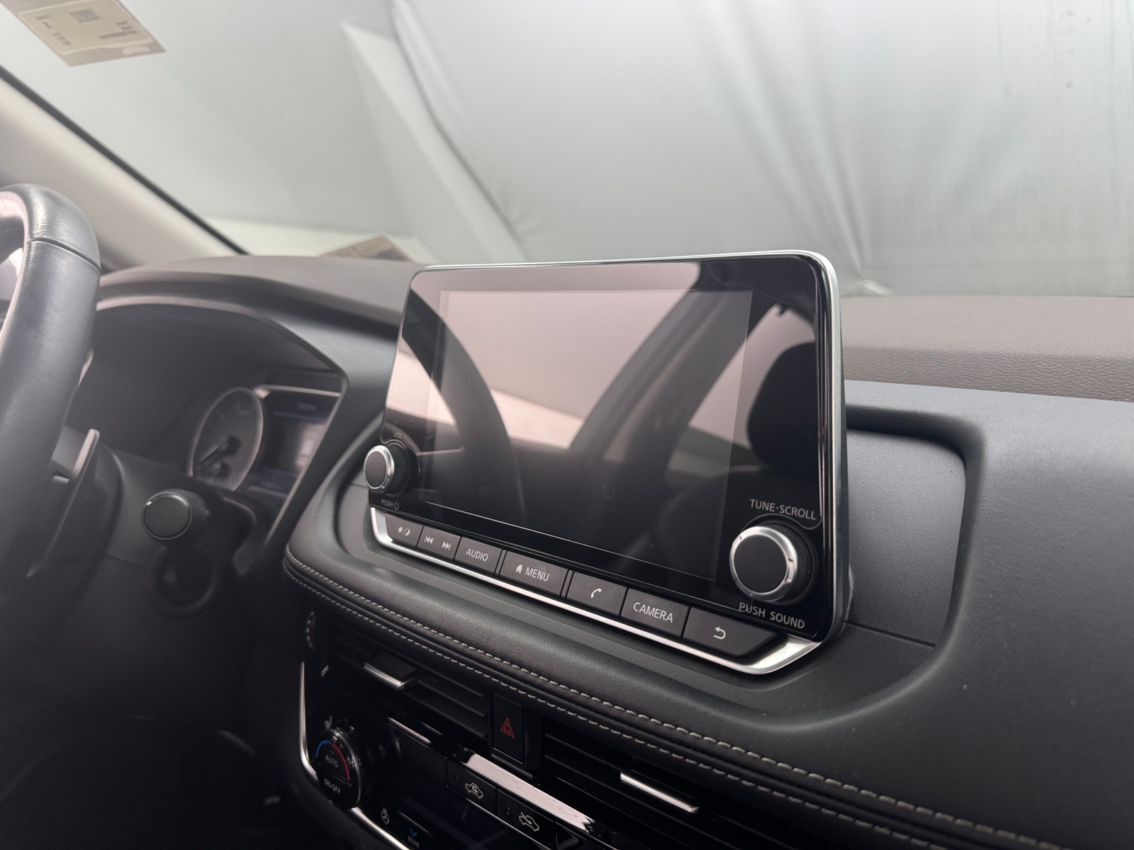 Thumbnail: 2021 Nissan Rogue - 3