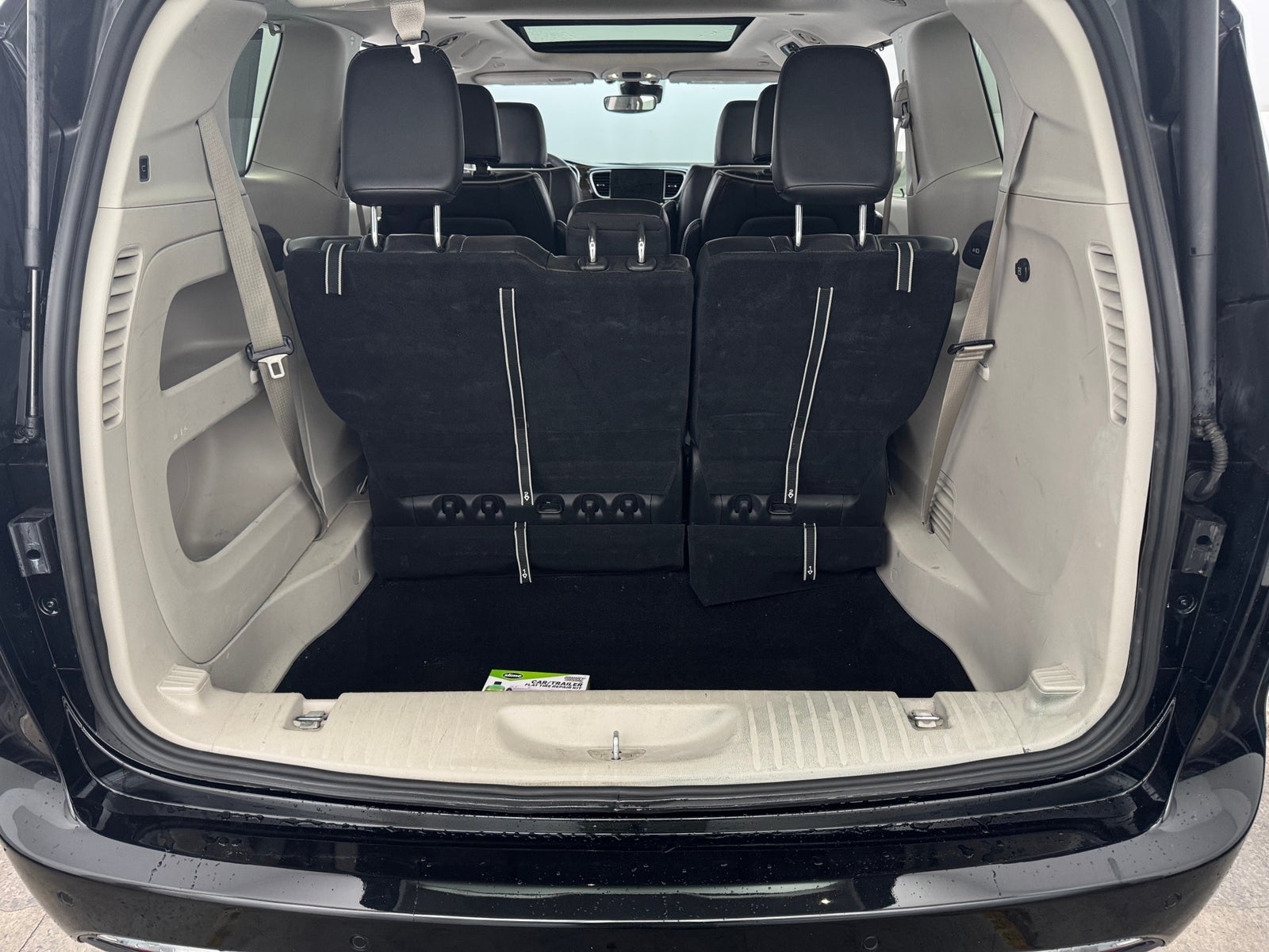 Thumbnail: 2023 Chrysler Pacifica - 6