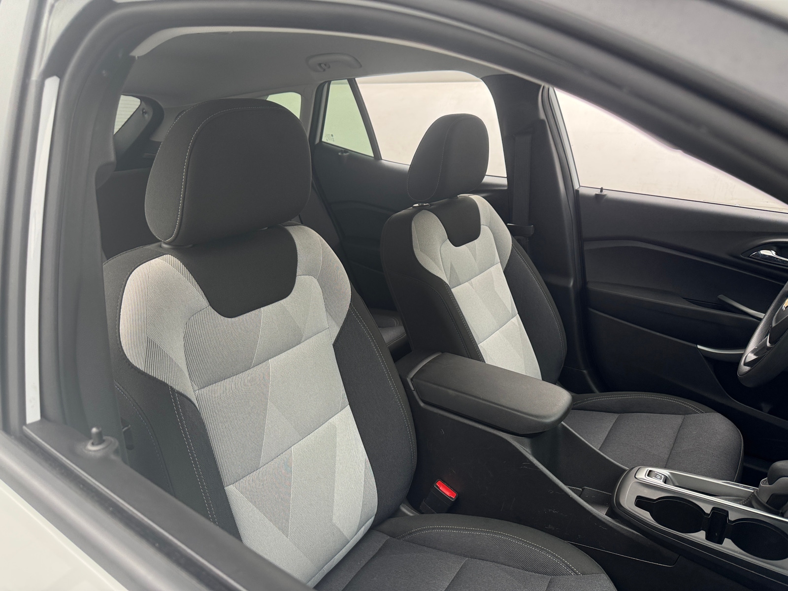 Thumbnail: 2025 Chevrolet Trax - 2